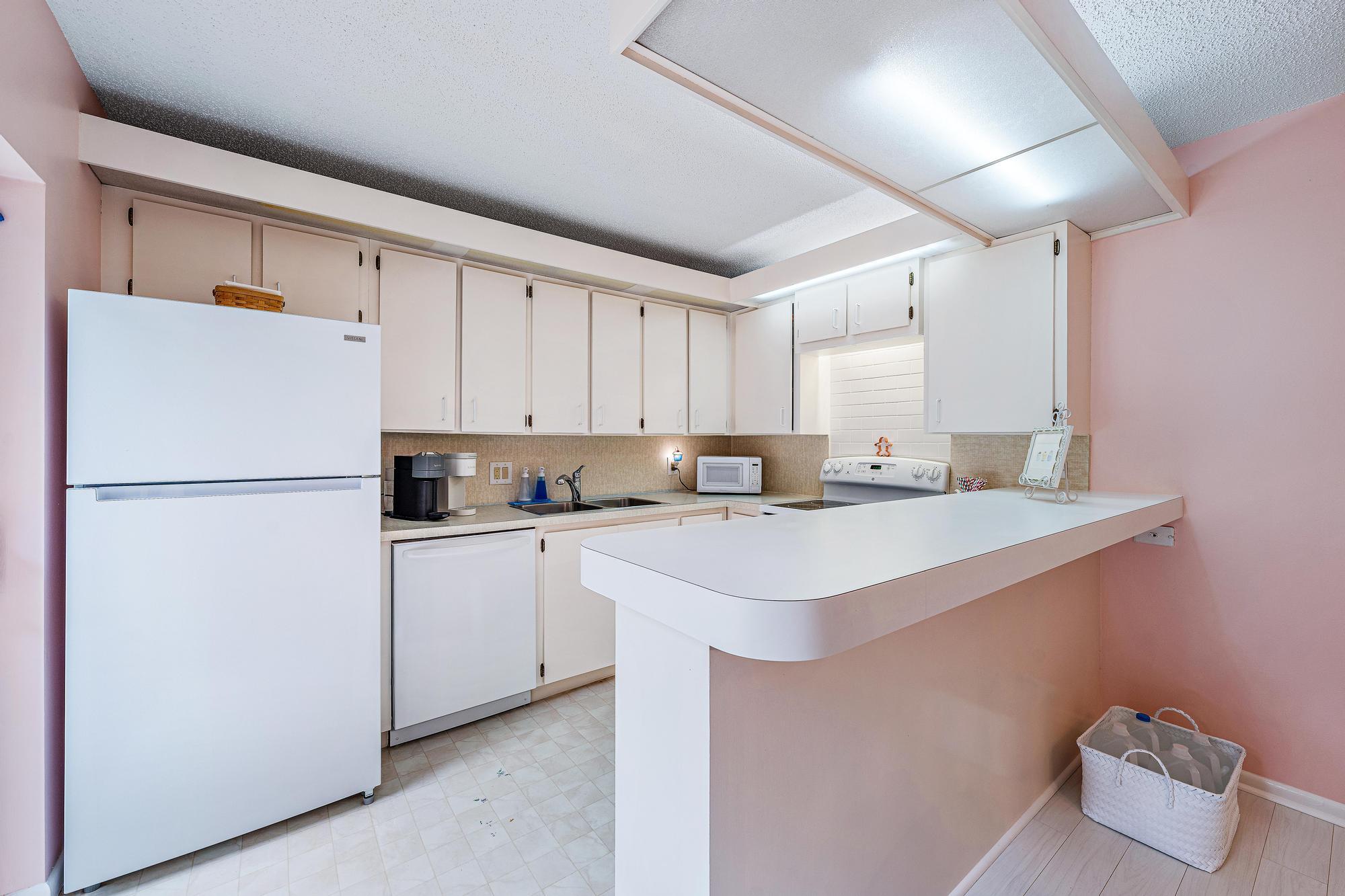 1013 10th Ter Terrace