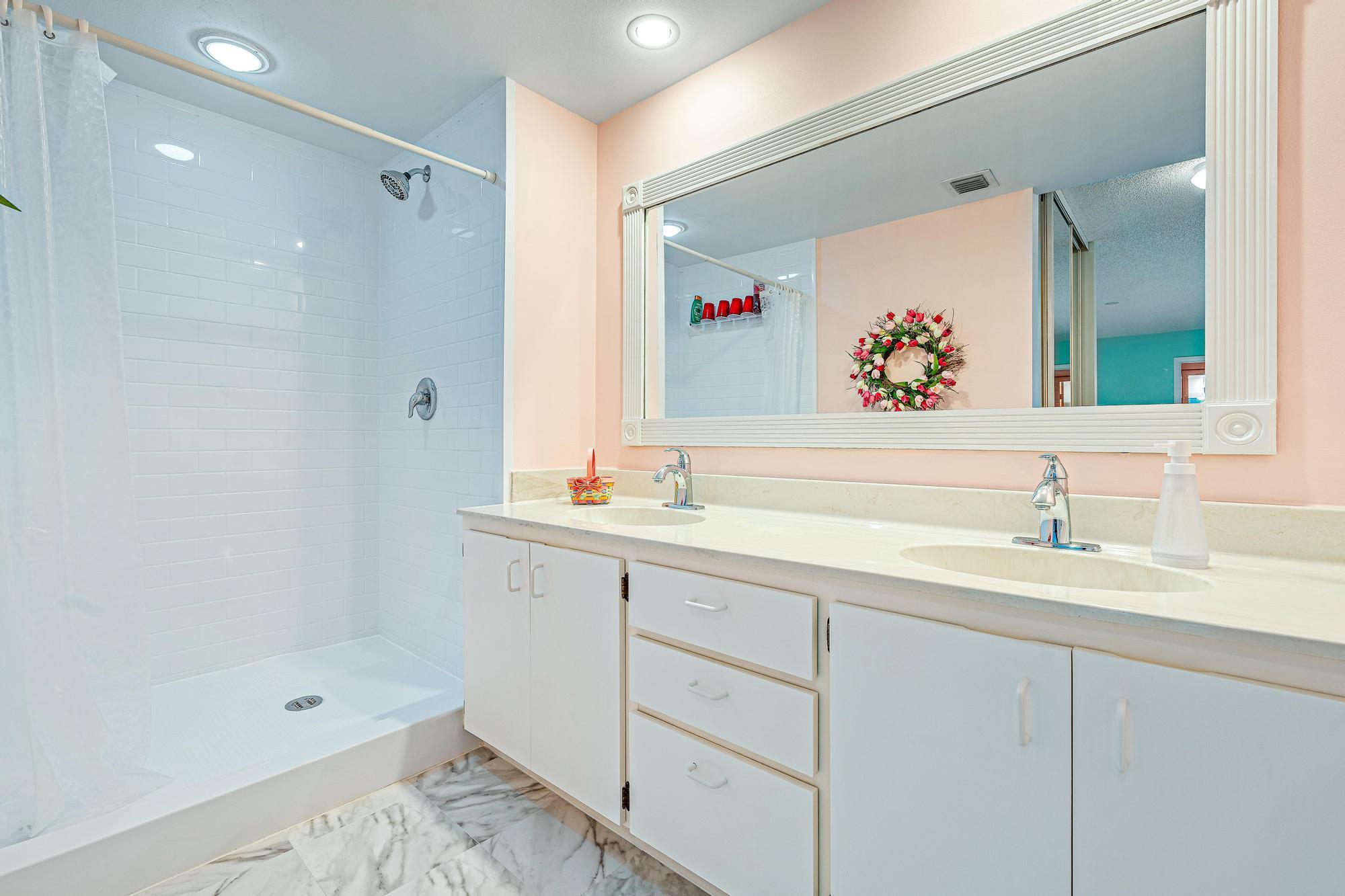 1013 10th Ter Terrace