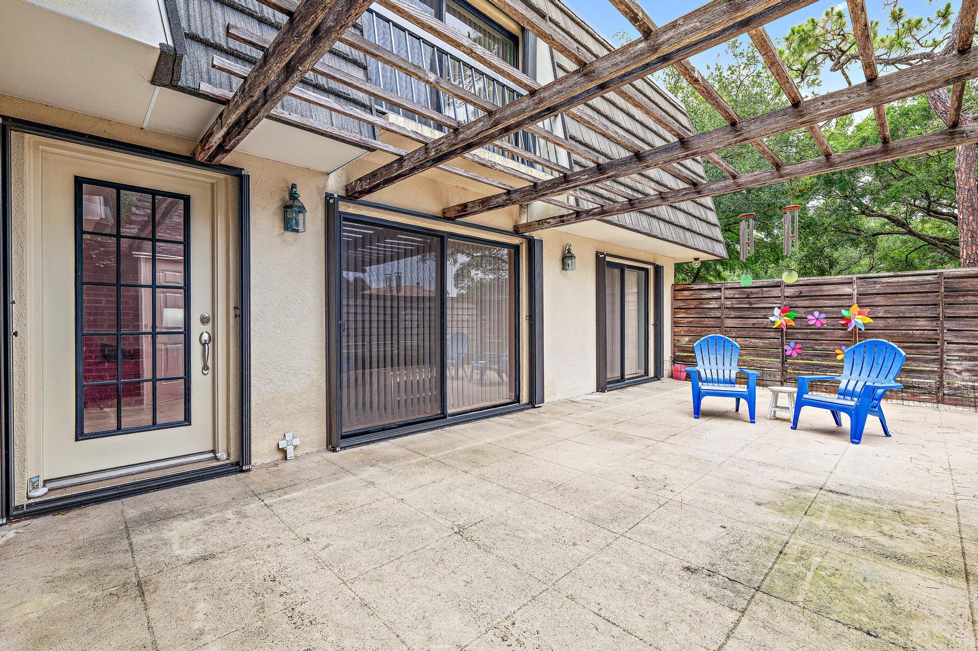 1013 10th Ter Terrace
