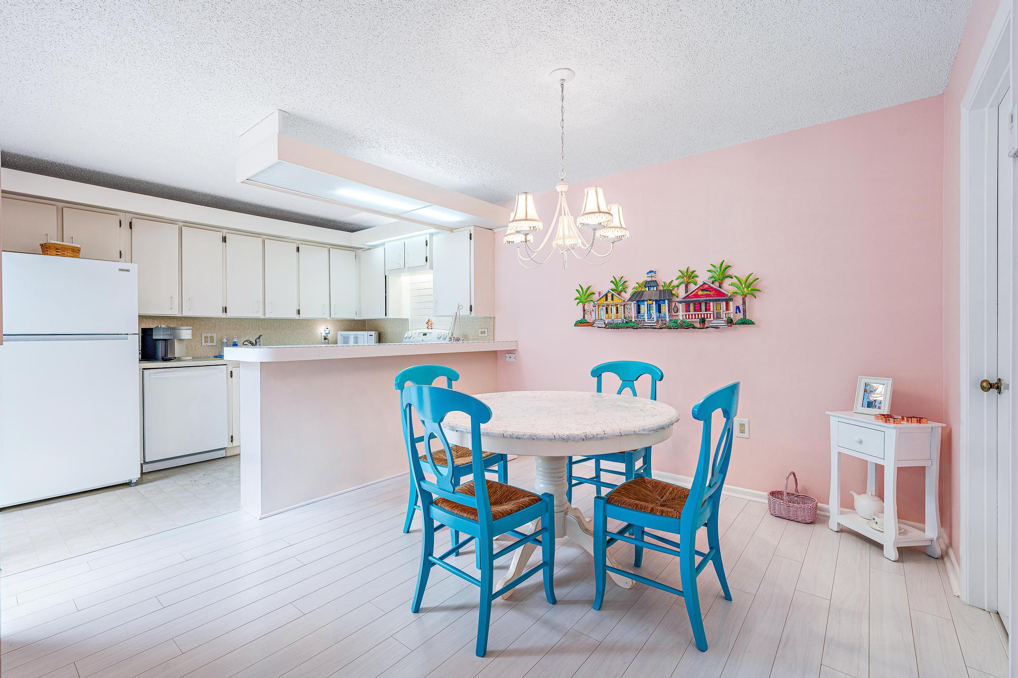 1013 10th Ter Terrace