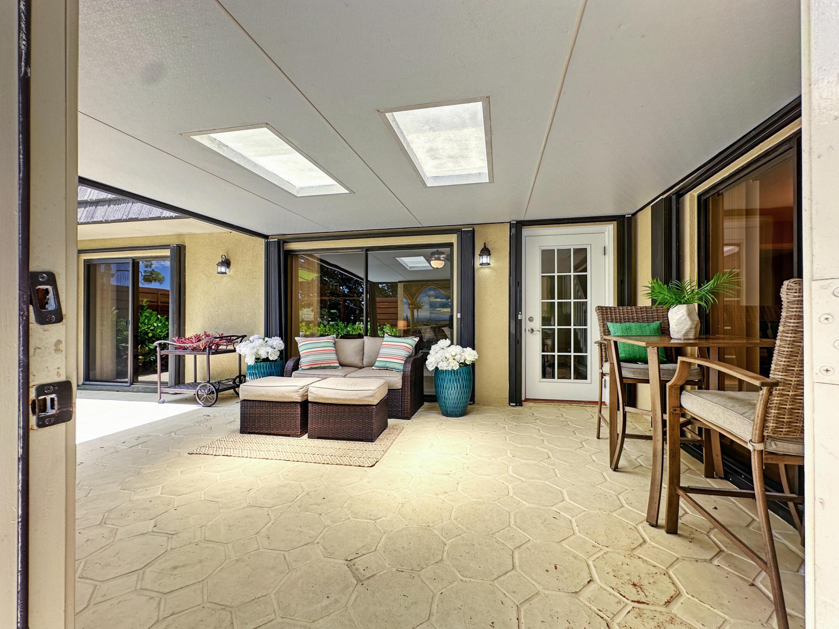 1118 11th Terrace