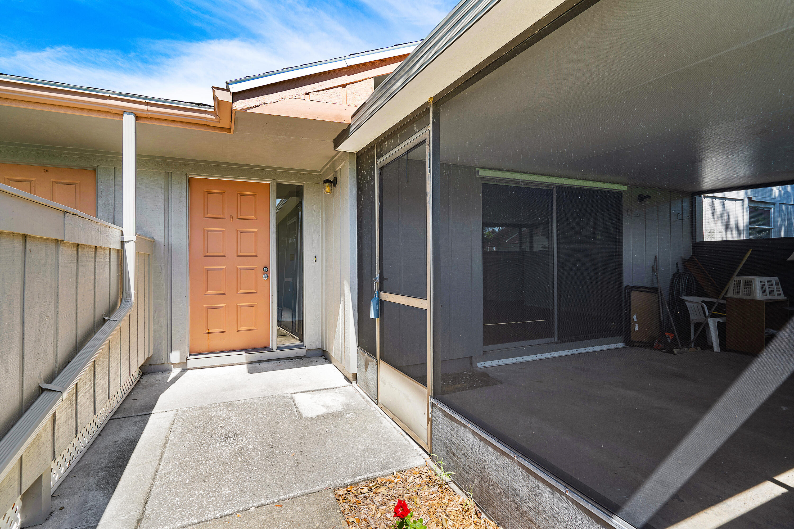 3921 NW Cinnamon Tree Circle