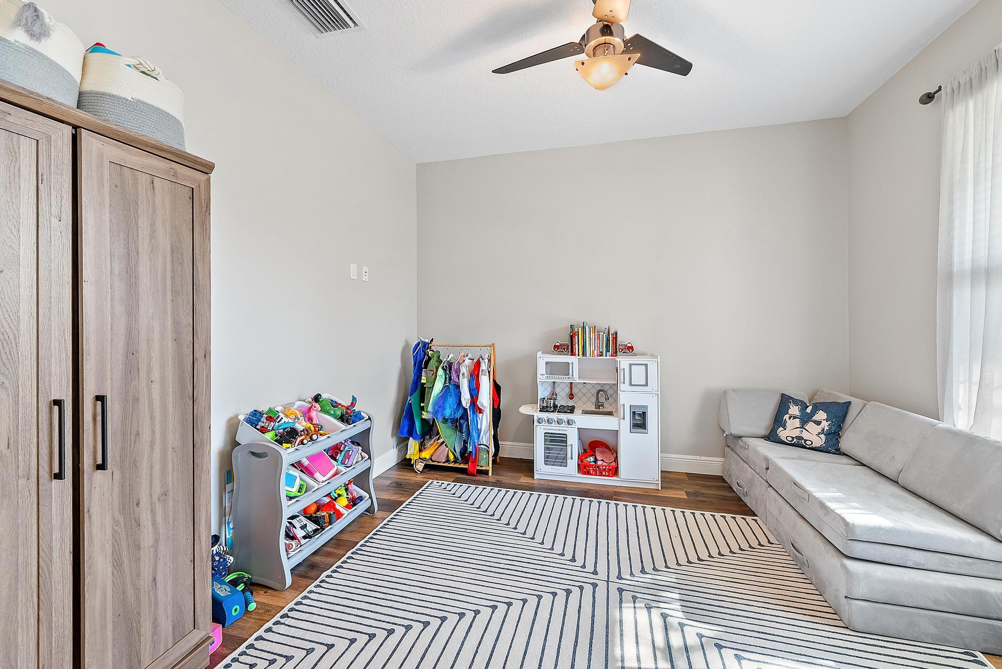 10352 SW Westlawn Boulevard