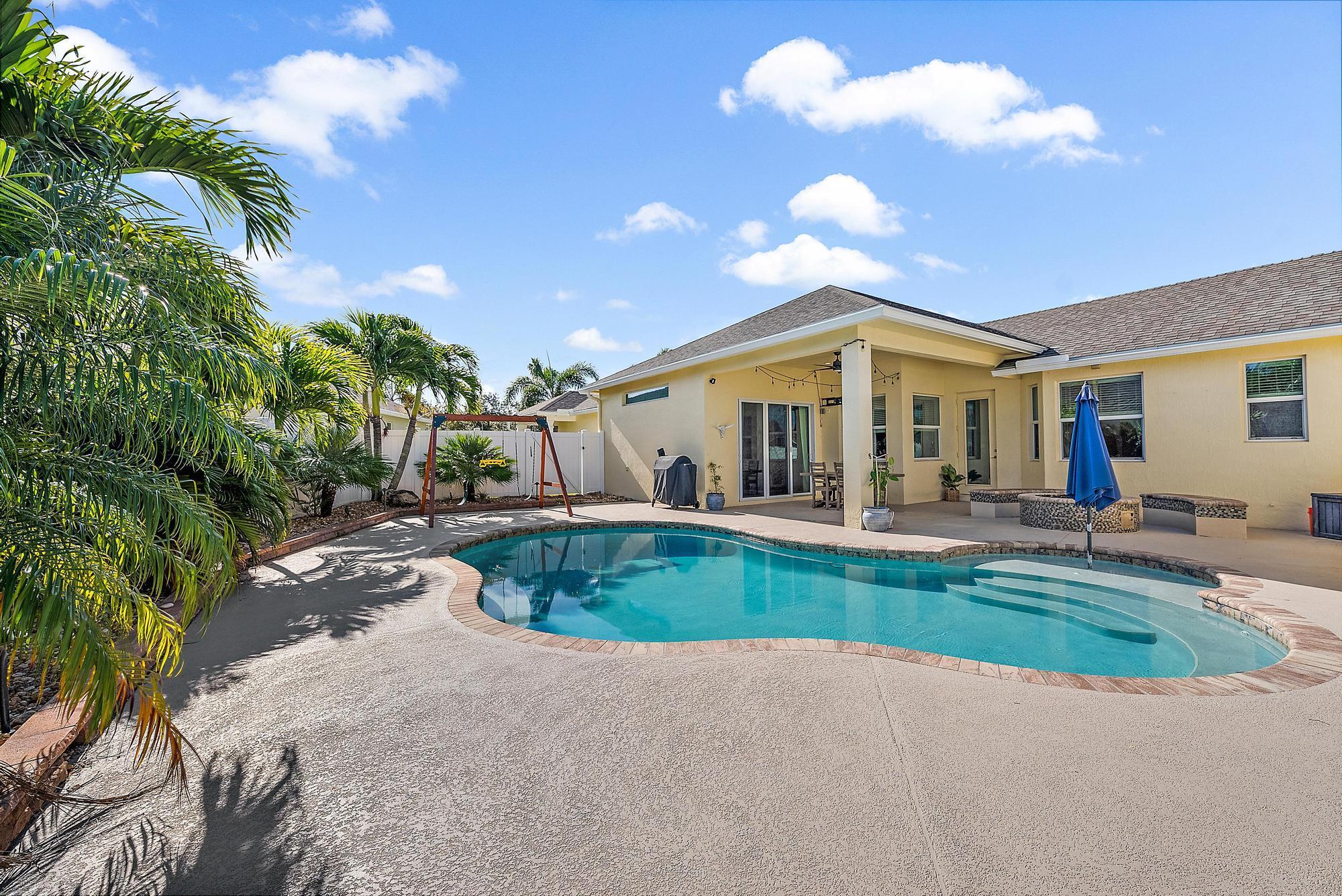 10352 SW Westlawn Boulevard