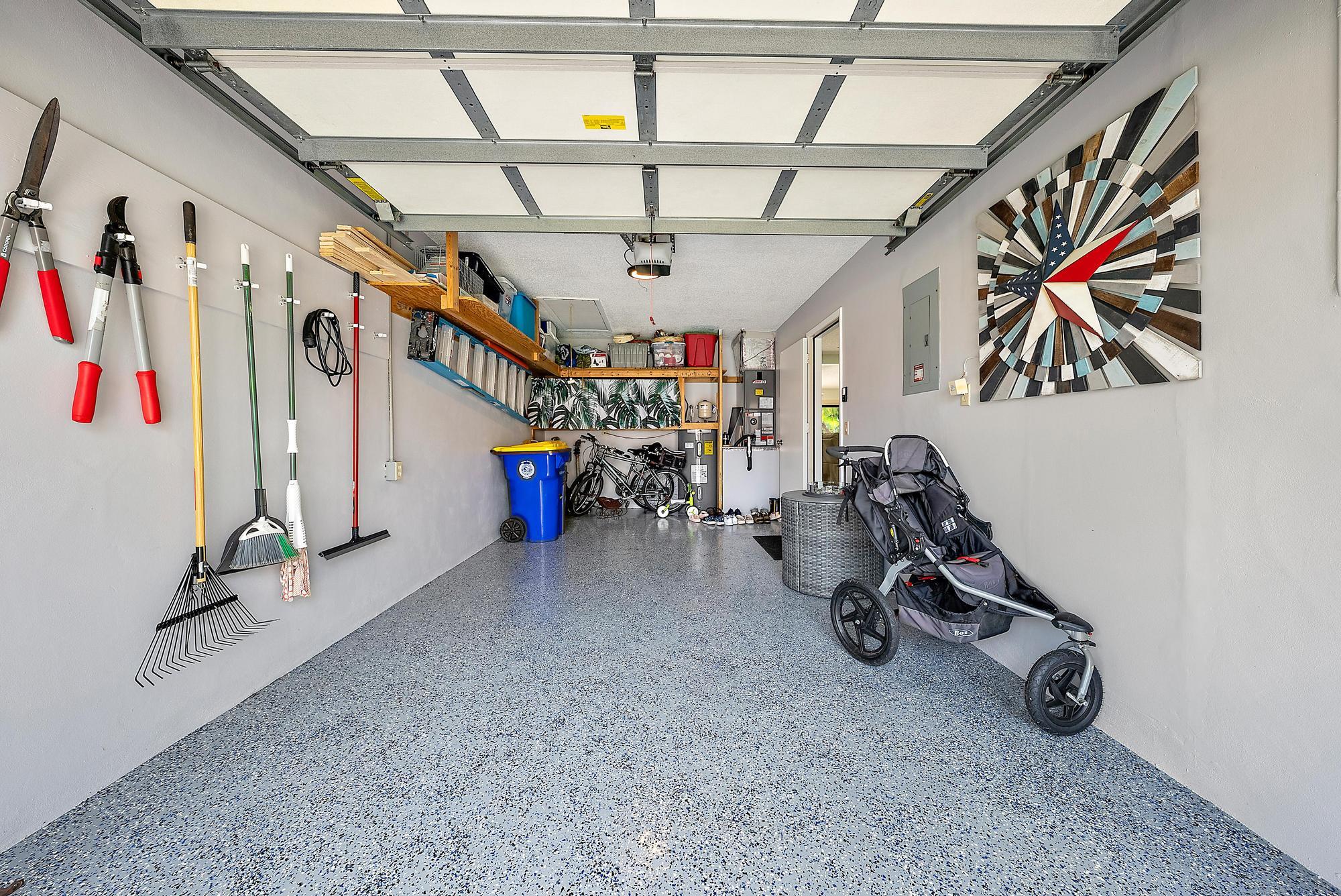 3764 SW Pheasant Run