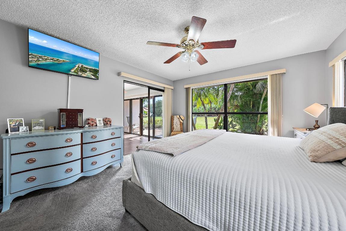 3764 SW Pheasant Run