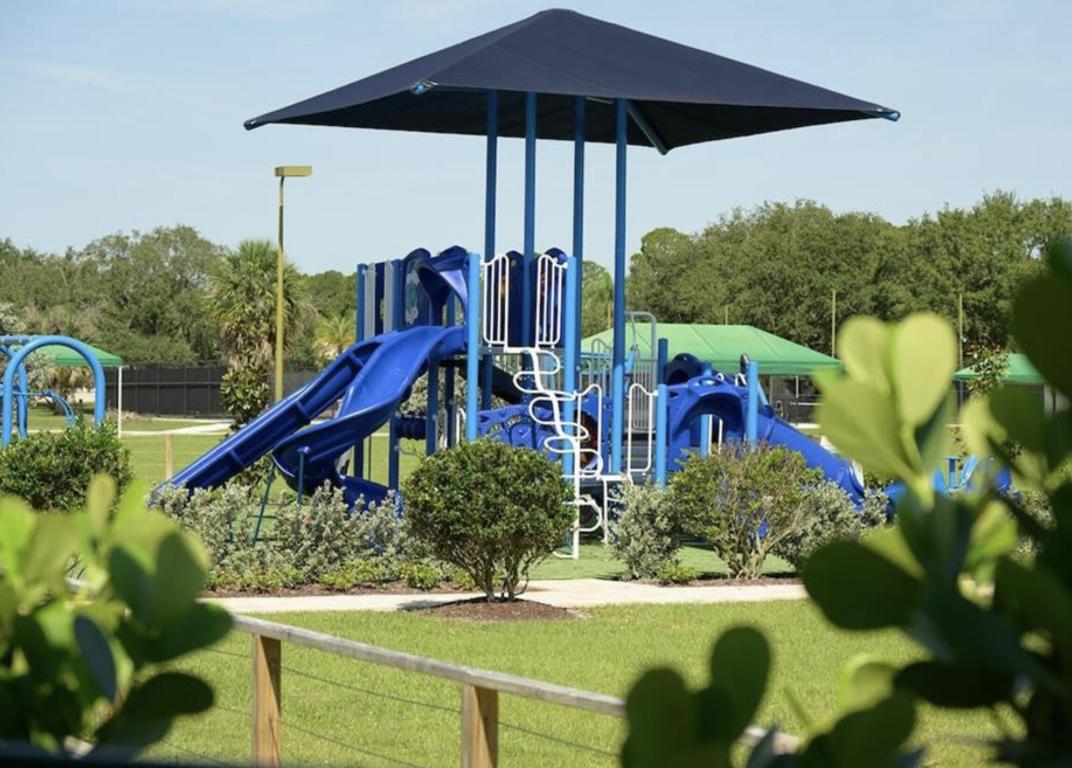 3764 SW Pheasant Run