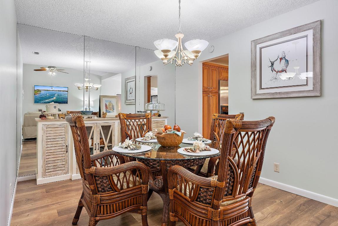 3764 SW Pheasant Run