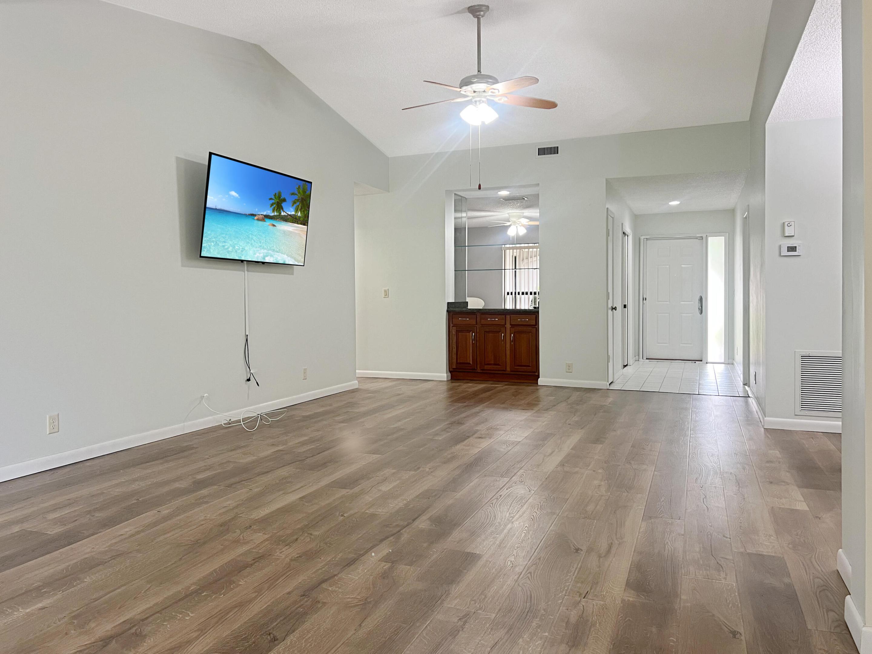 3764 SW Pheasant Run