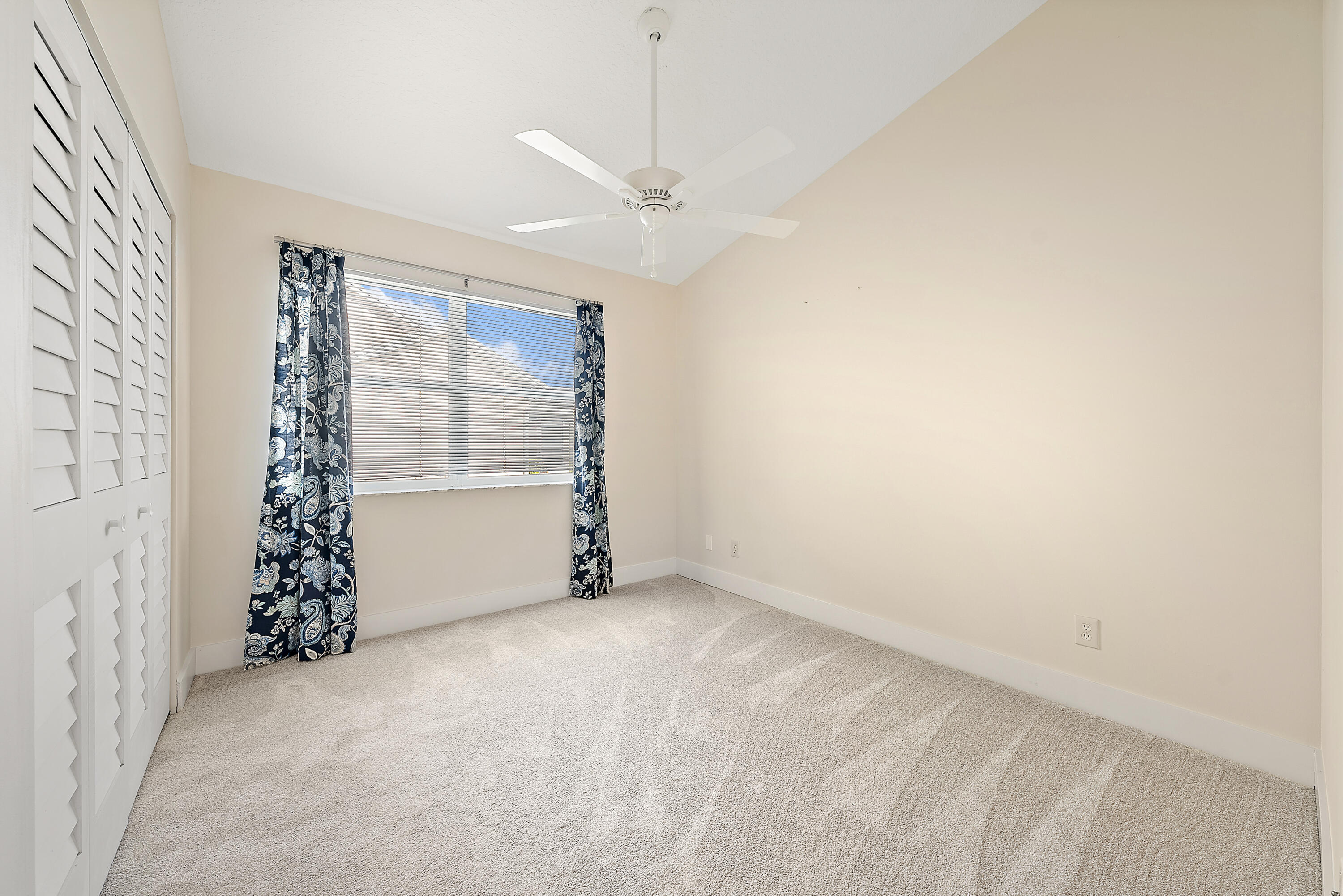 381 NW Sherry Lane