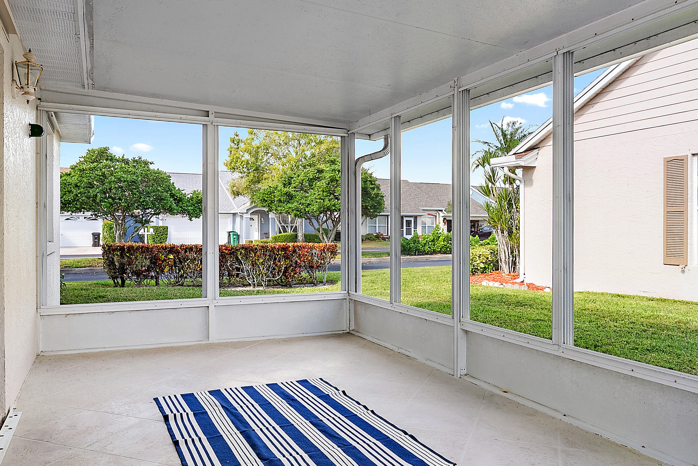 381 NW Sherry Lane