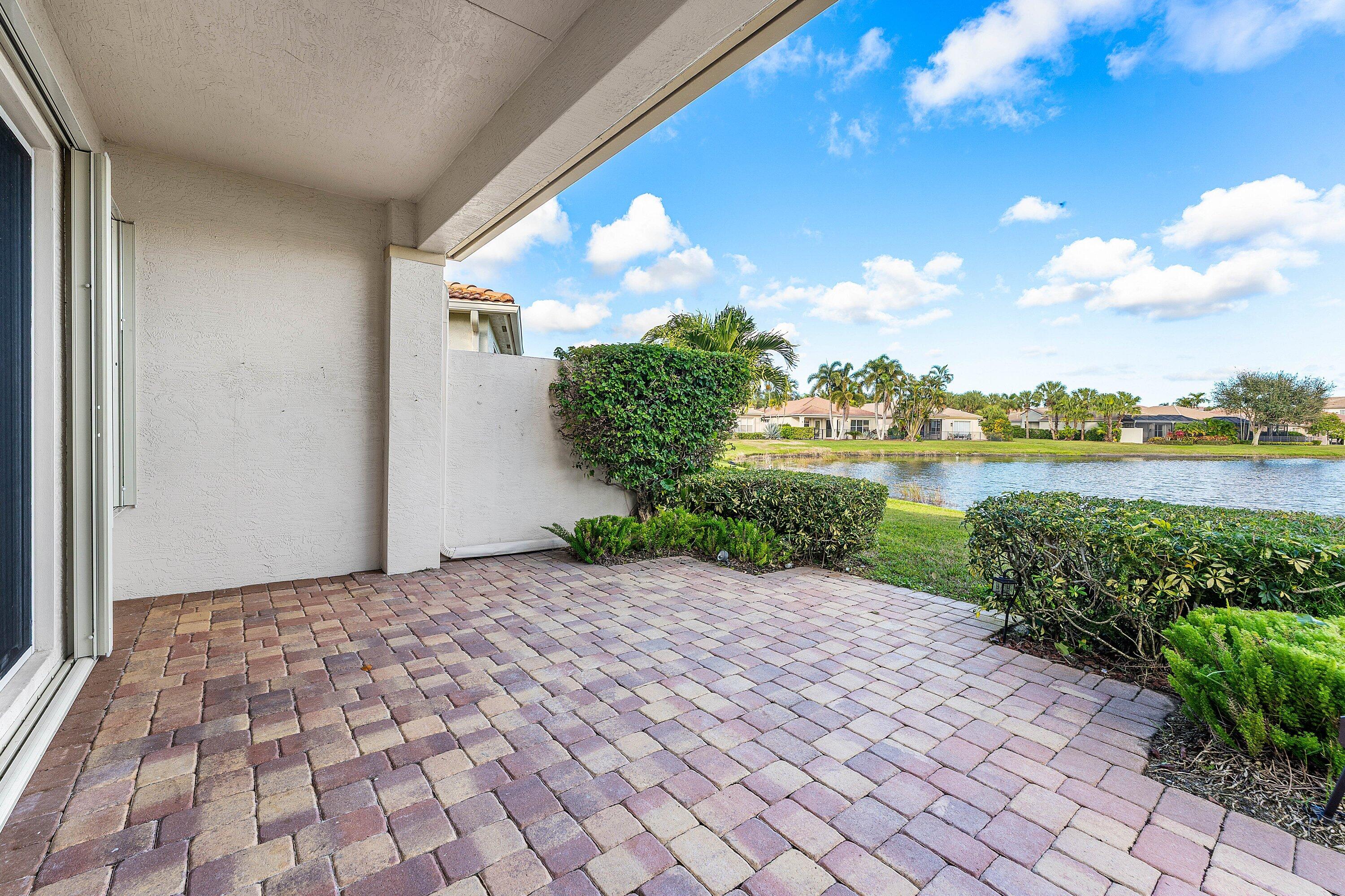 208 Via Condado Way