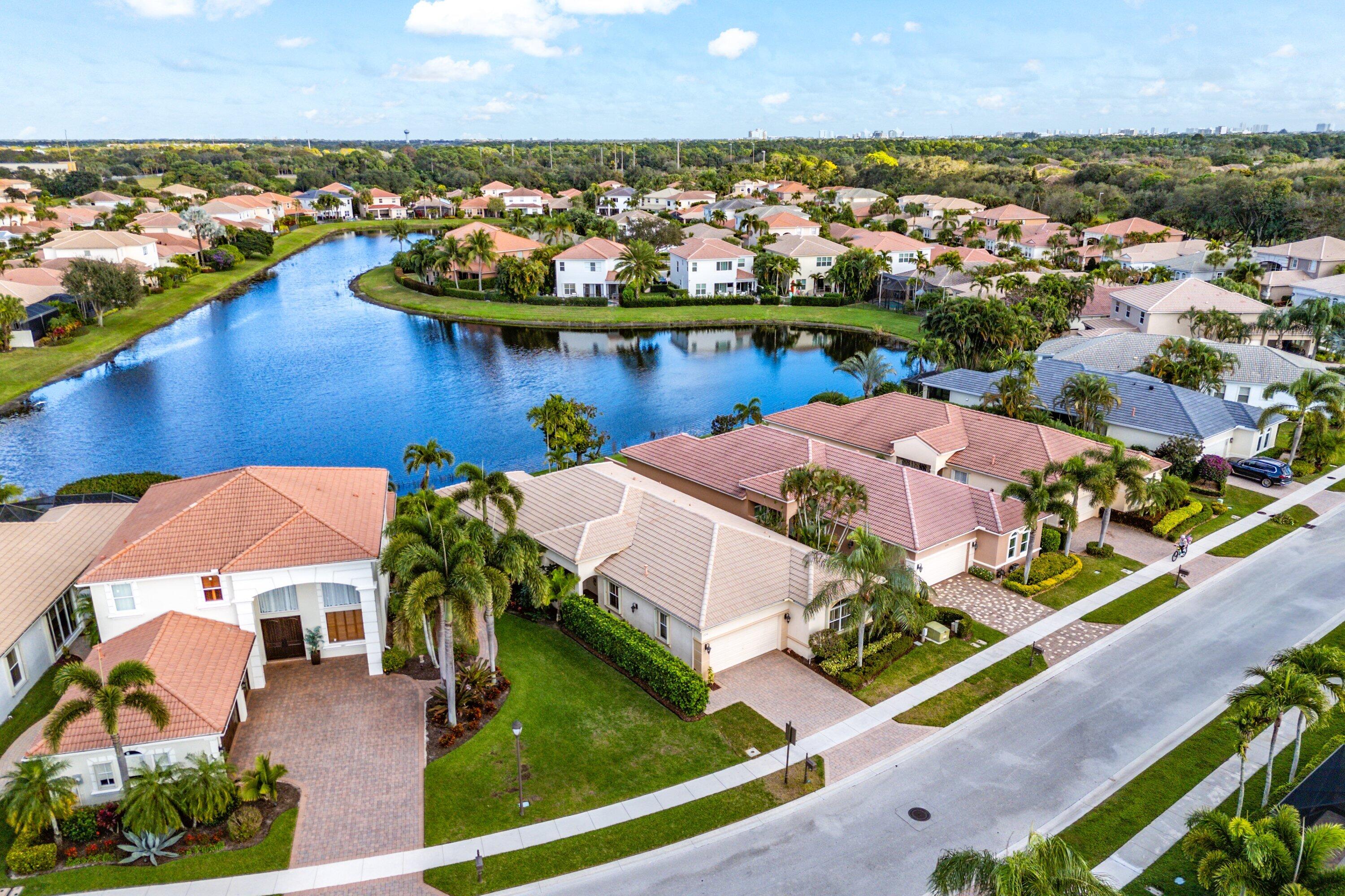 208 Via Condado Way