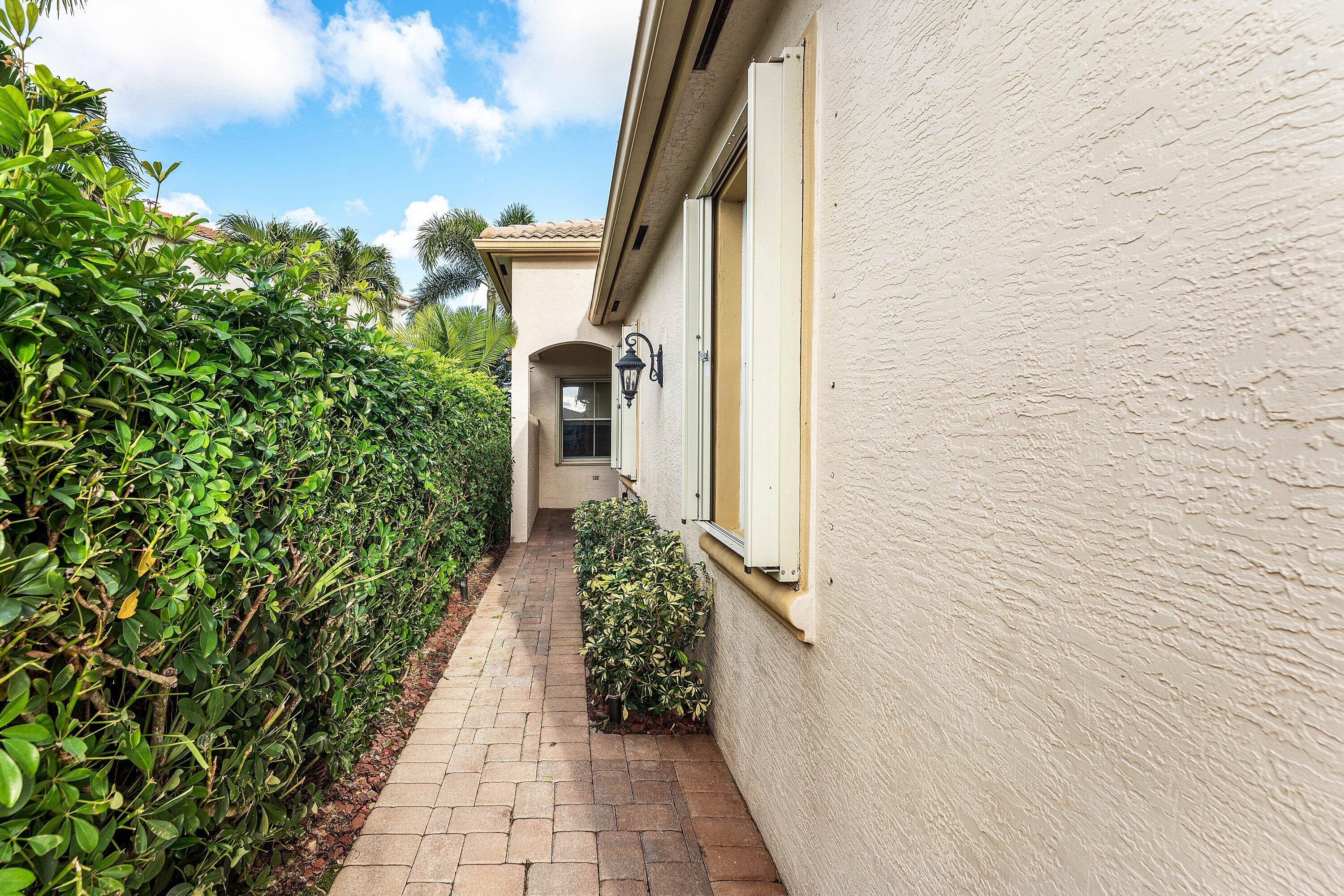 208 Via Condado Way