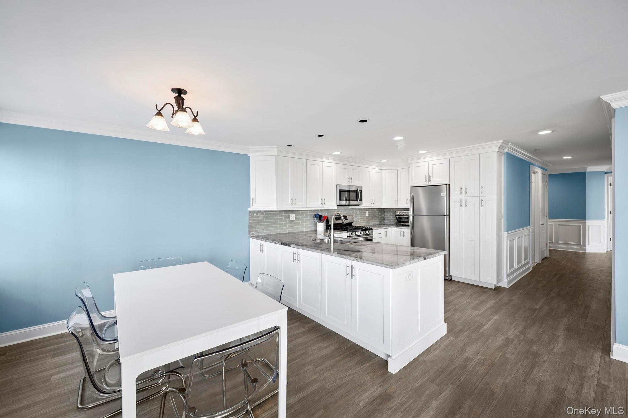 26 W Broadway Unit: 405