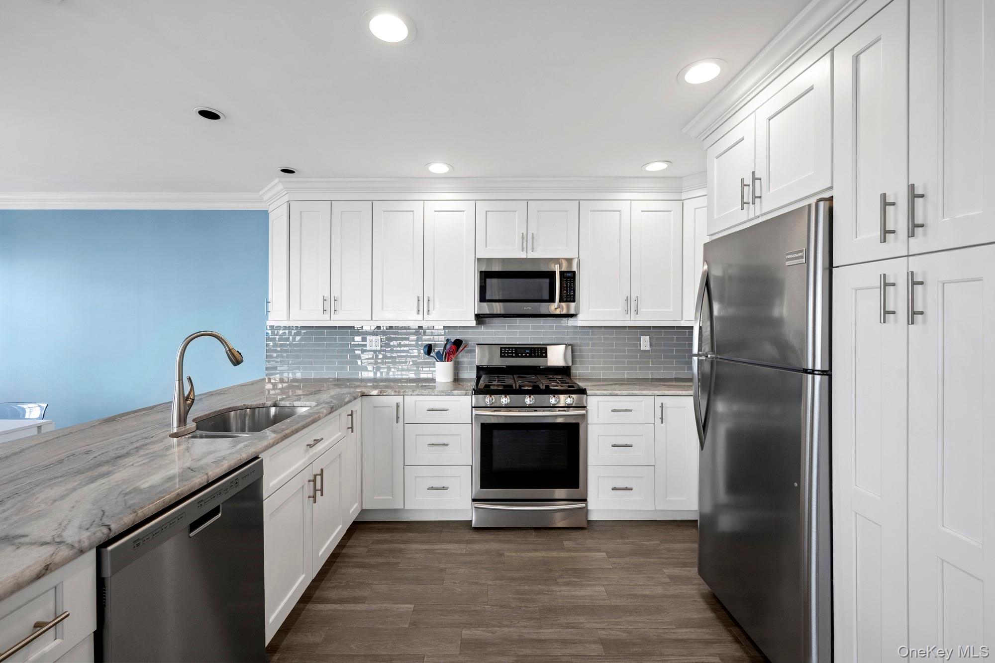 26 W Broadway Unit: 405