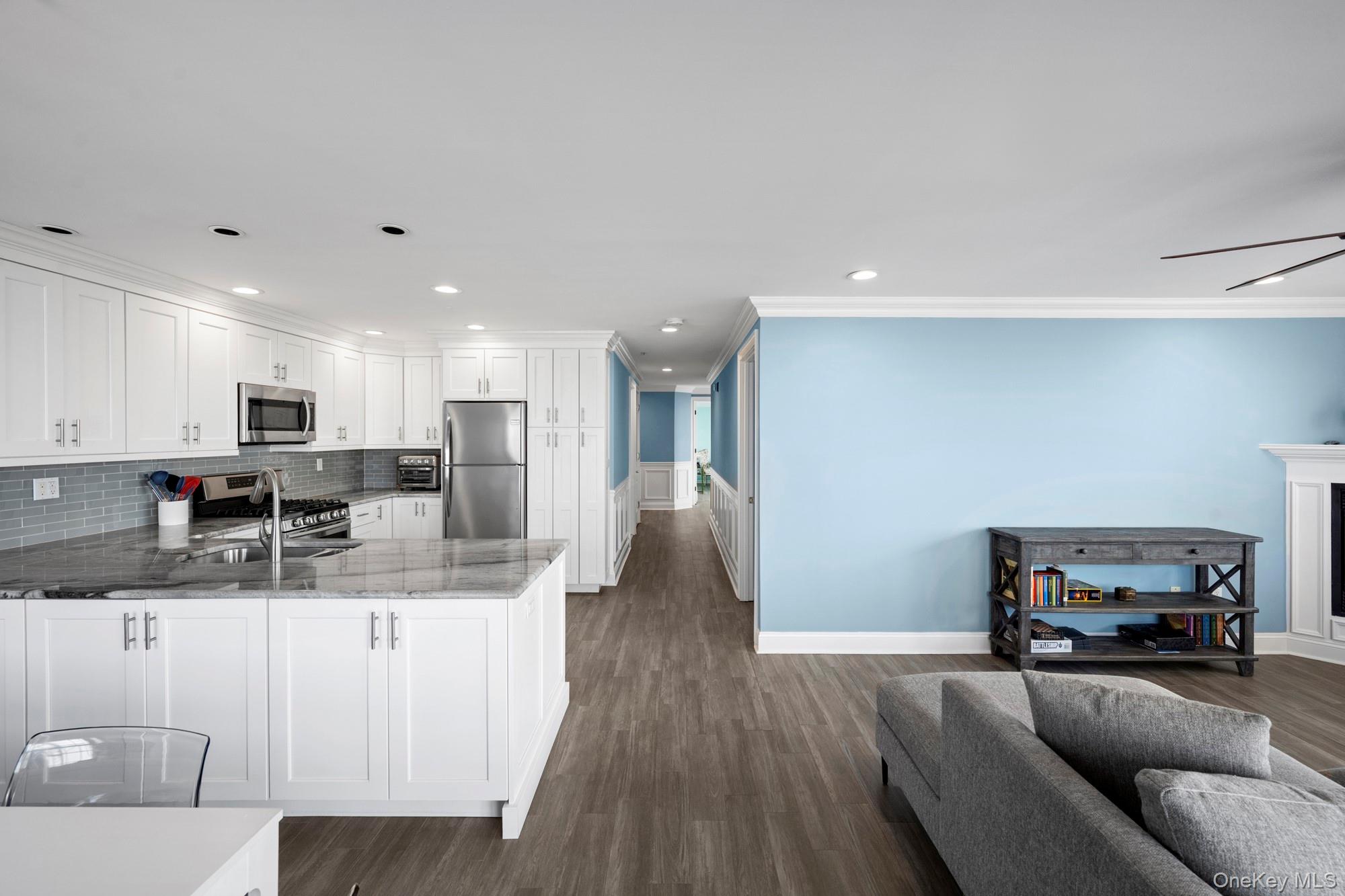 26 W Broadway Unit: 405