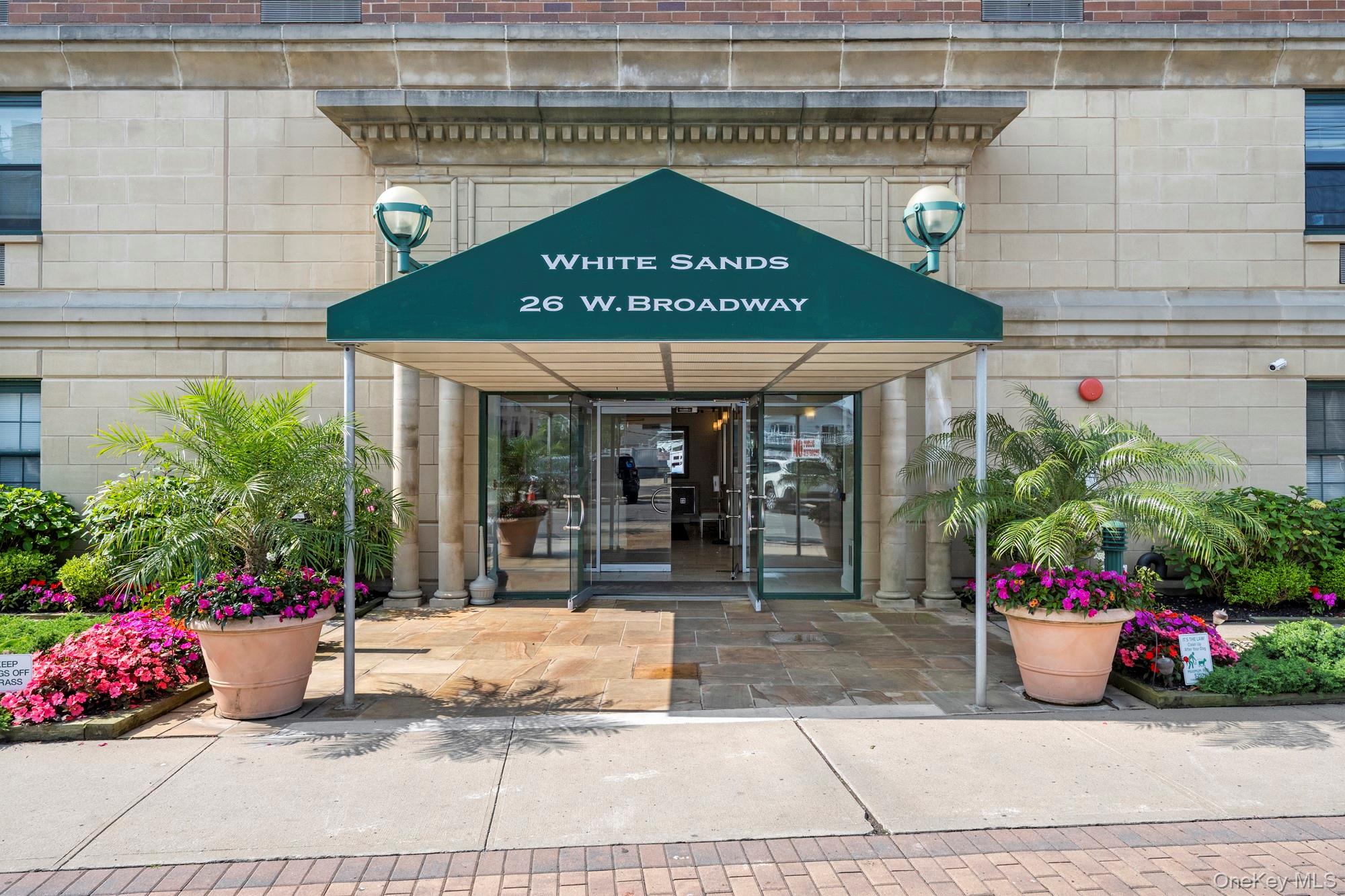 26 W Broadway Unit: 405