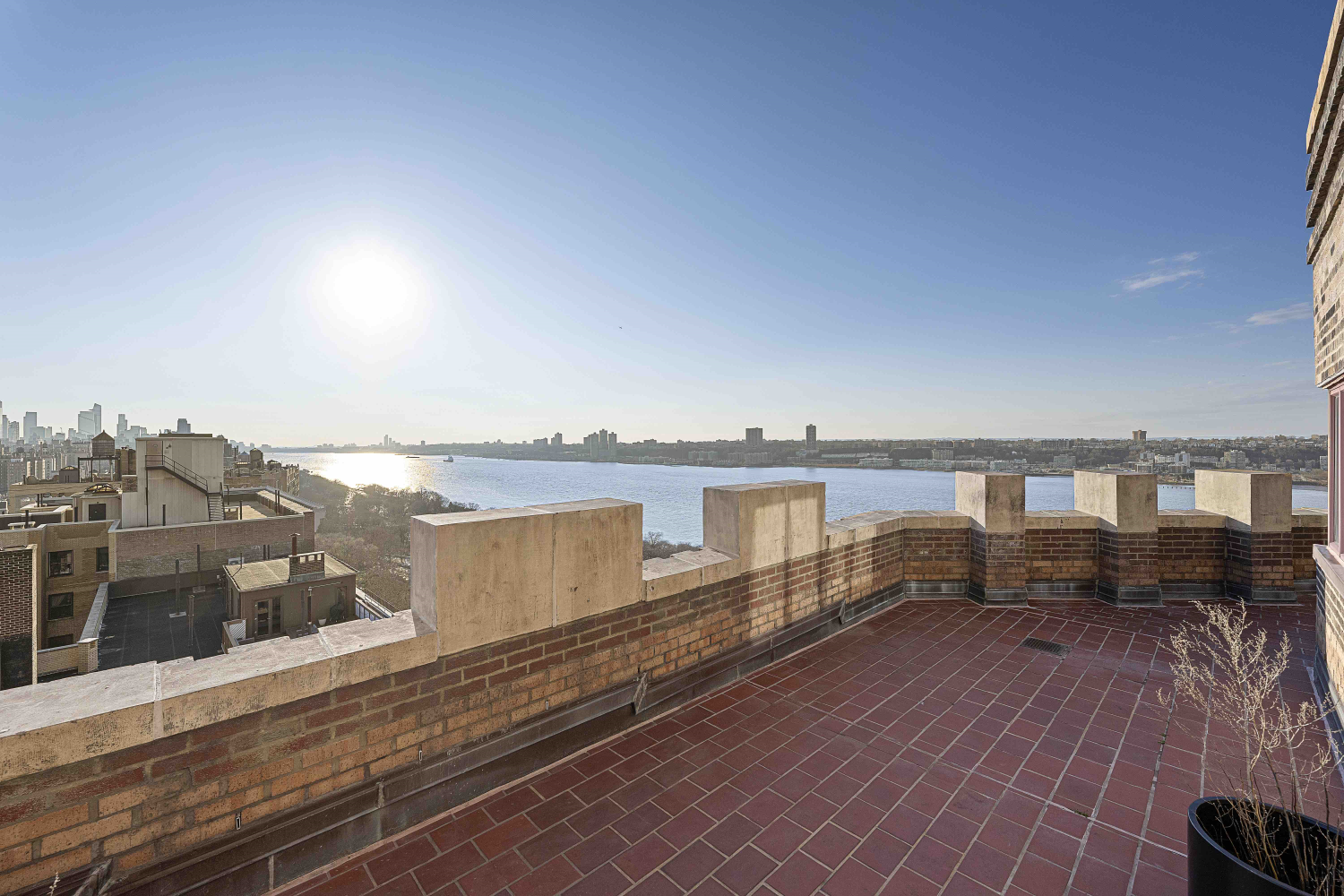 310 RIVERSIDE Drive 1805