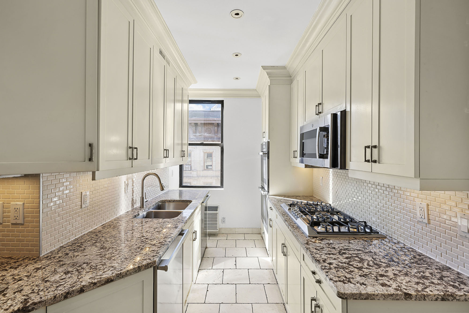 905 W END Avenue 141