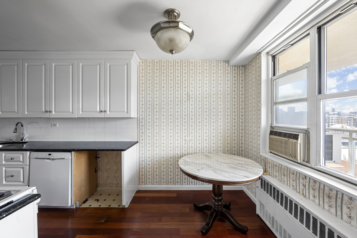 100 W 94TH Street 15A