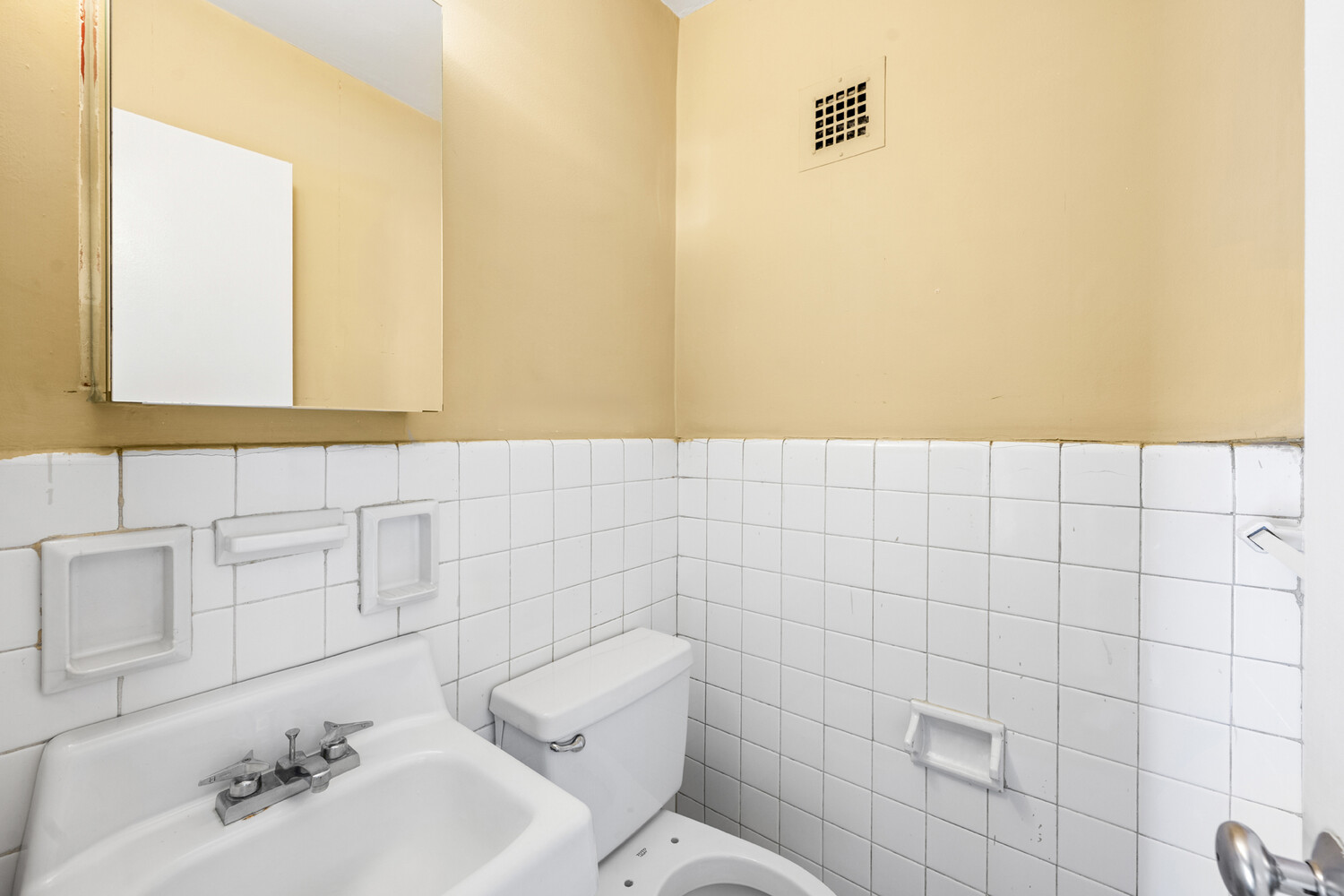 100 W 94TH Street 15A