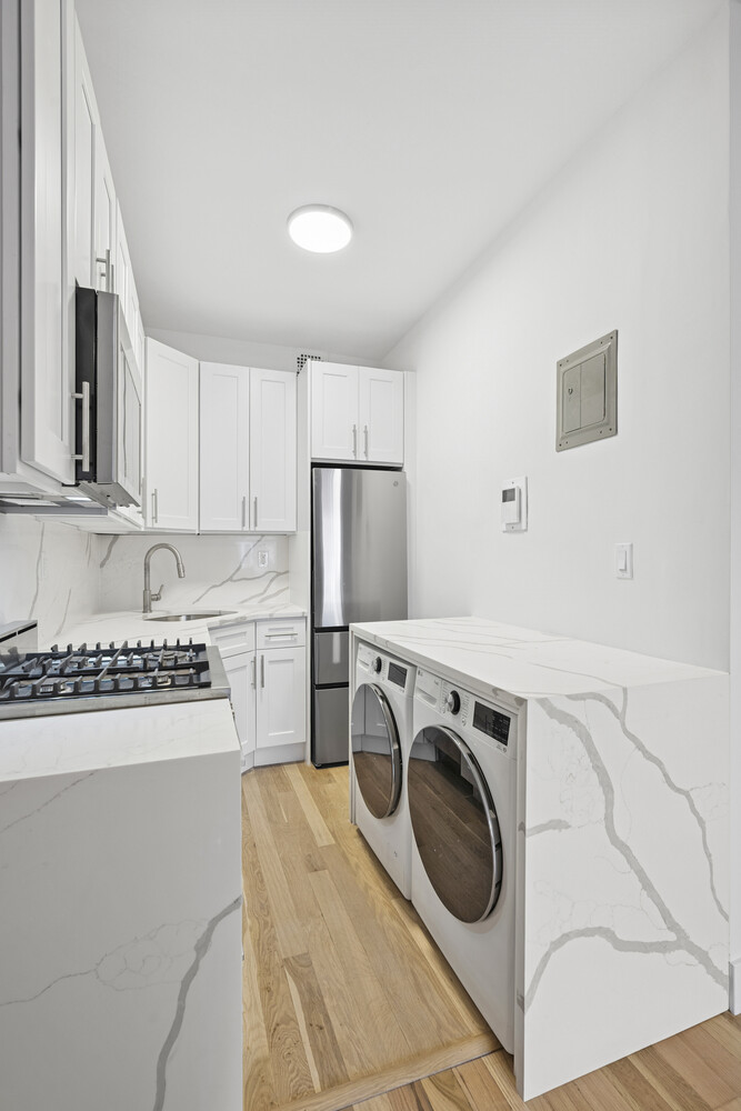 145 W 80TH Street 4R