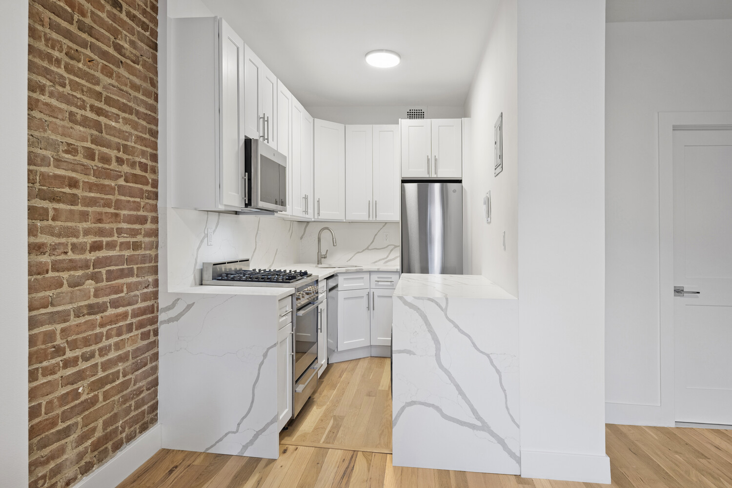 145 W 80TH Street 4R