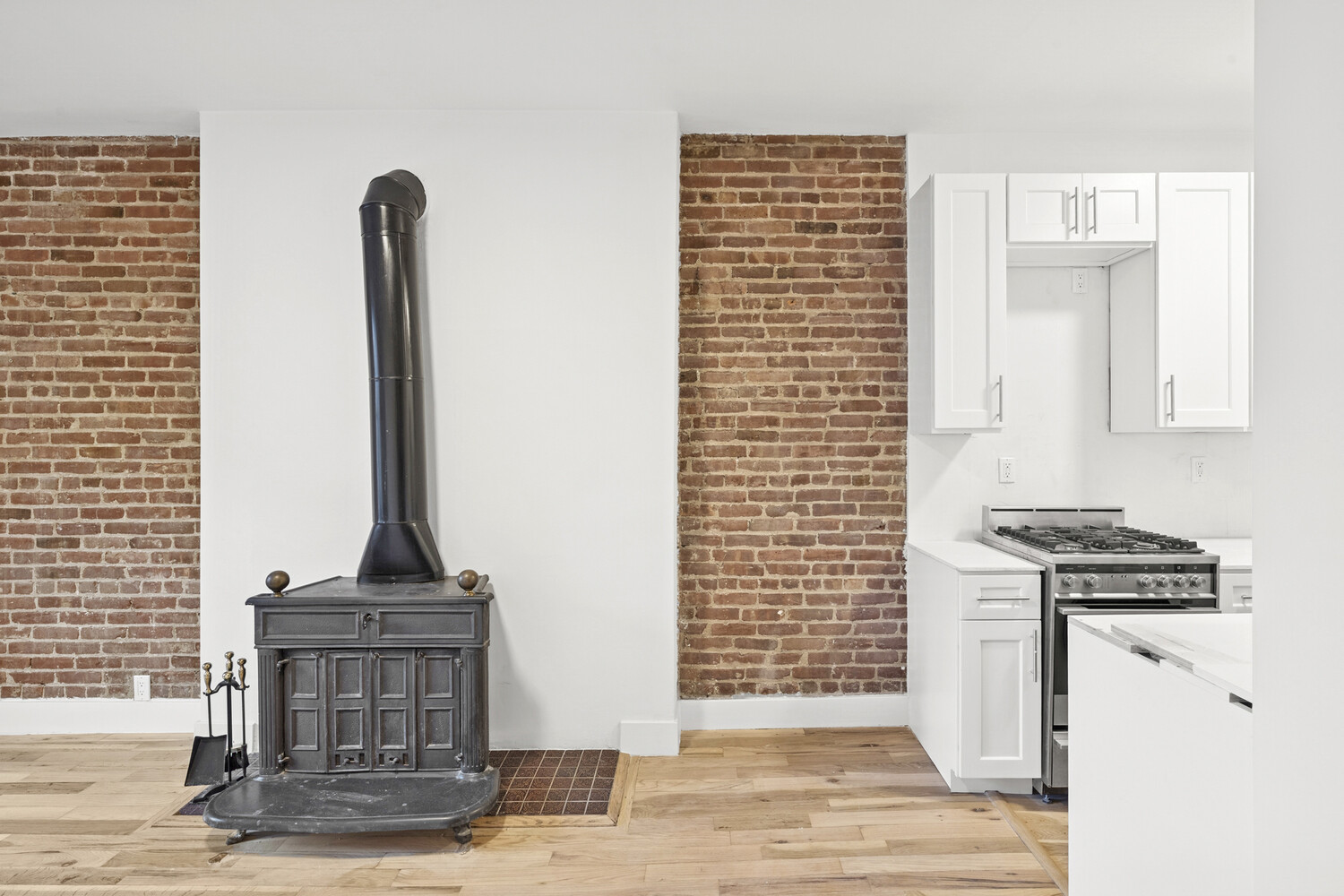 145 W 80TH Street 4R