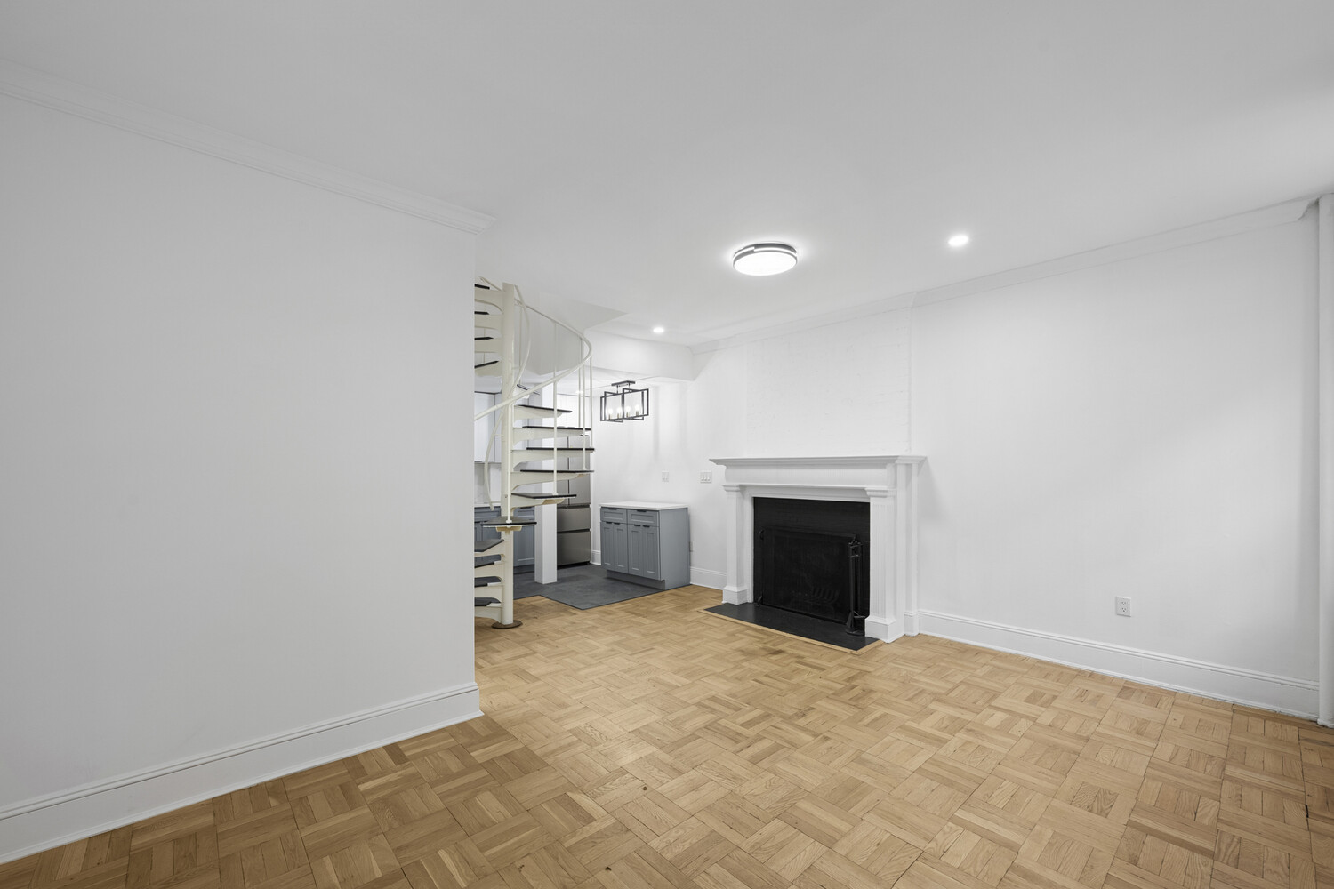 134 W 80TH Street PARLOR