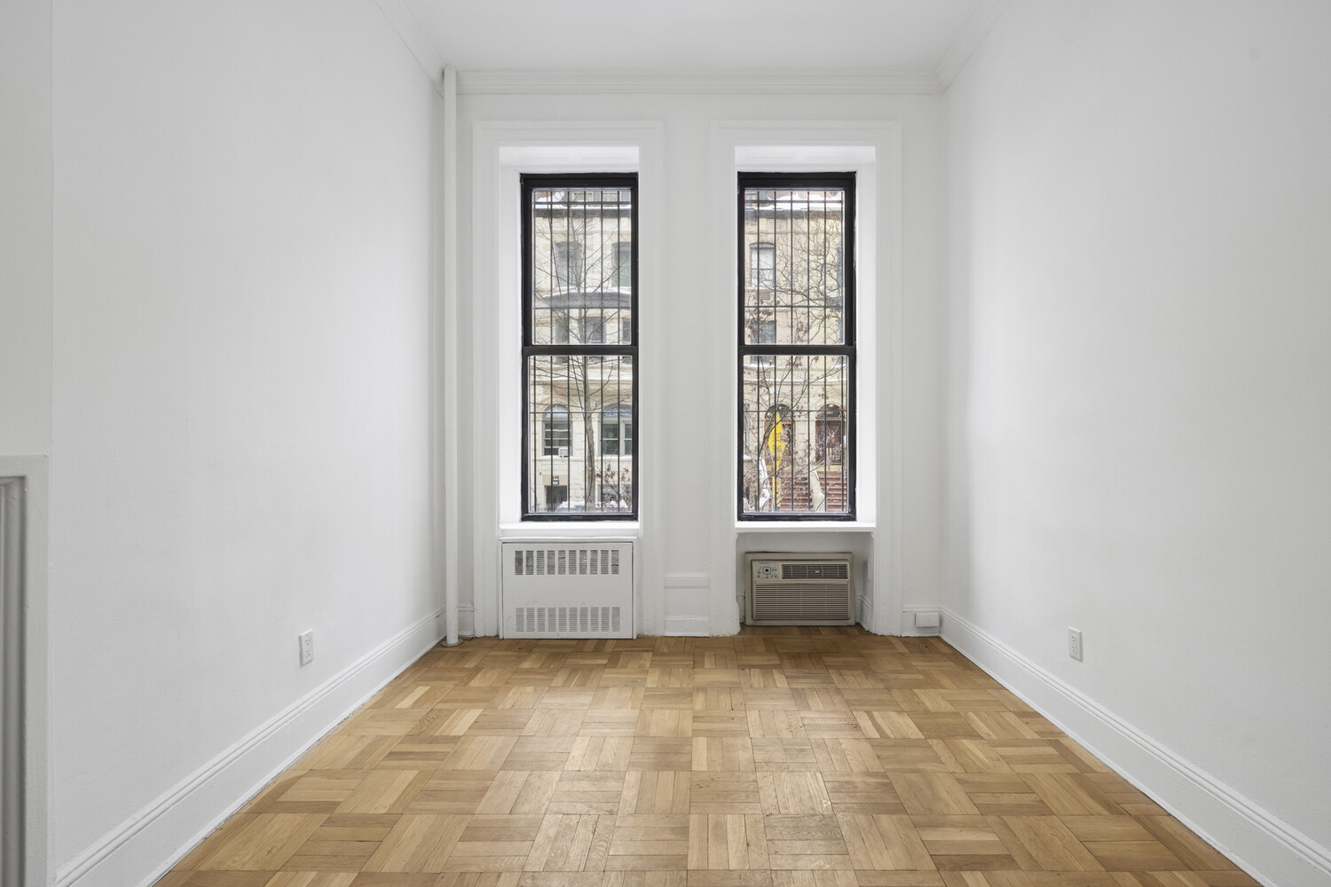 134 W 80TH Street PARLOR