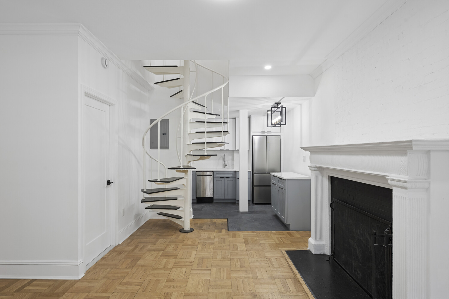 134 W 80TH Street PARLOR