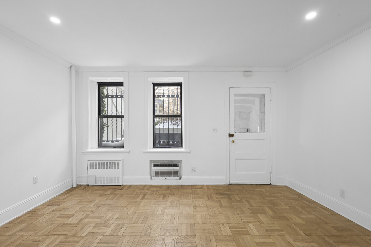 134 W 80TH Street PARLOR