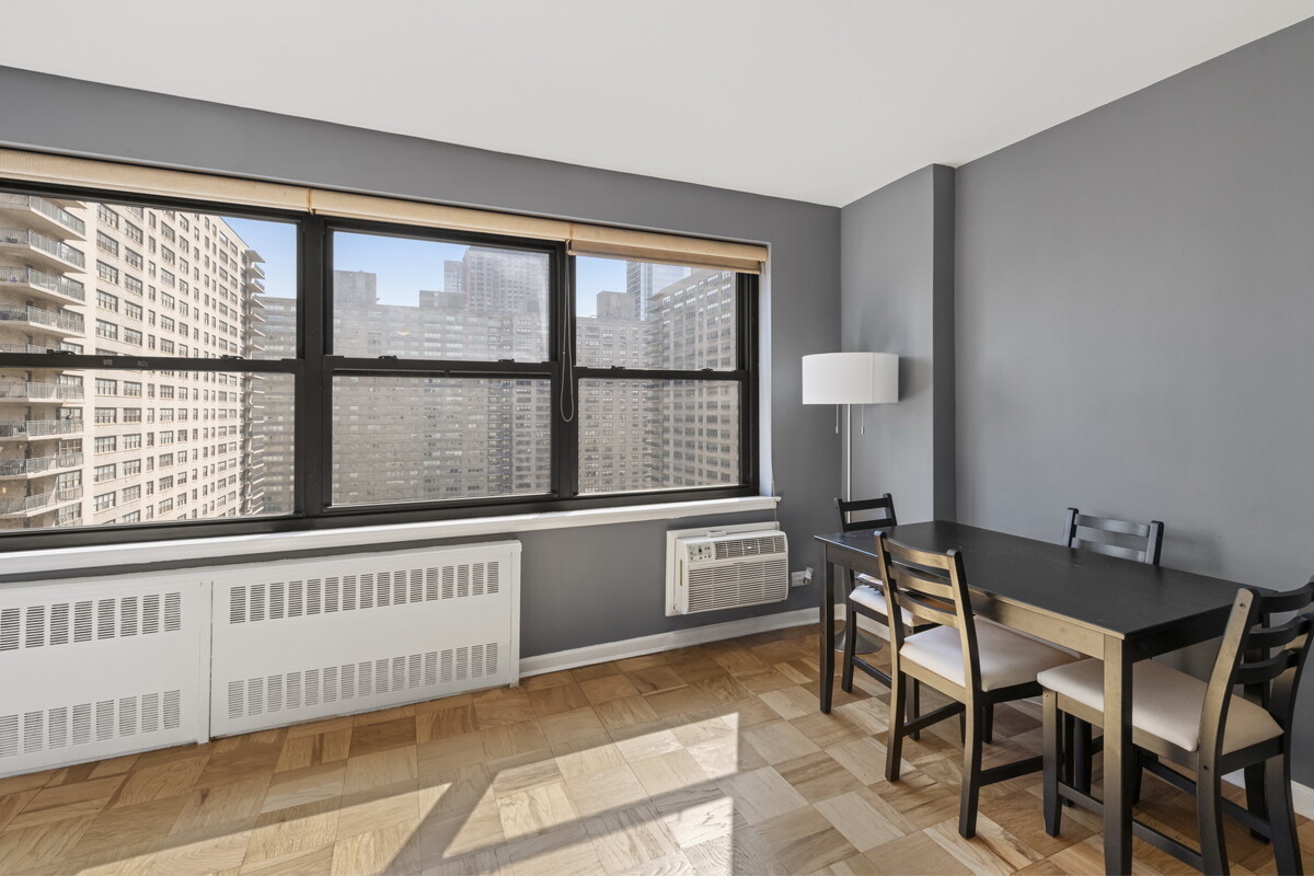 185 W END Avenue 21K