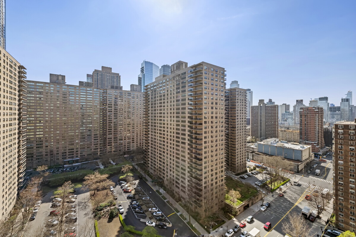 185 W END Avenue 21K