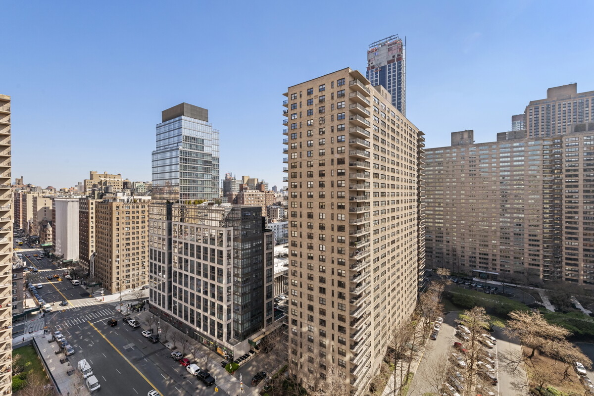 185 W END Avenue 21K