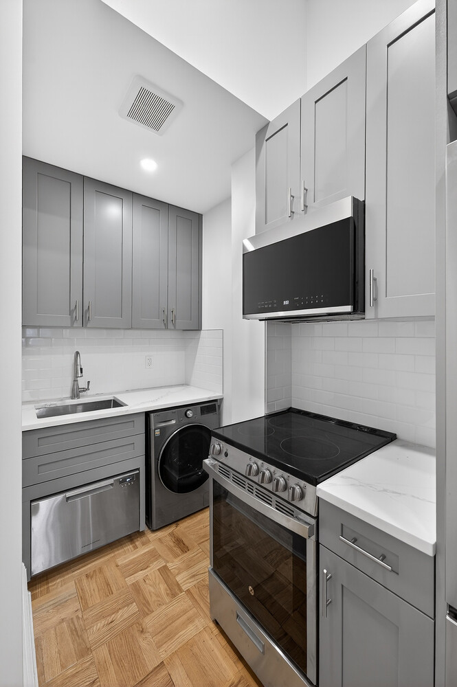 62 W 87TH Street 1F