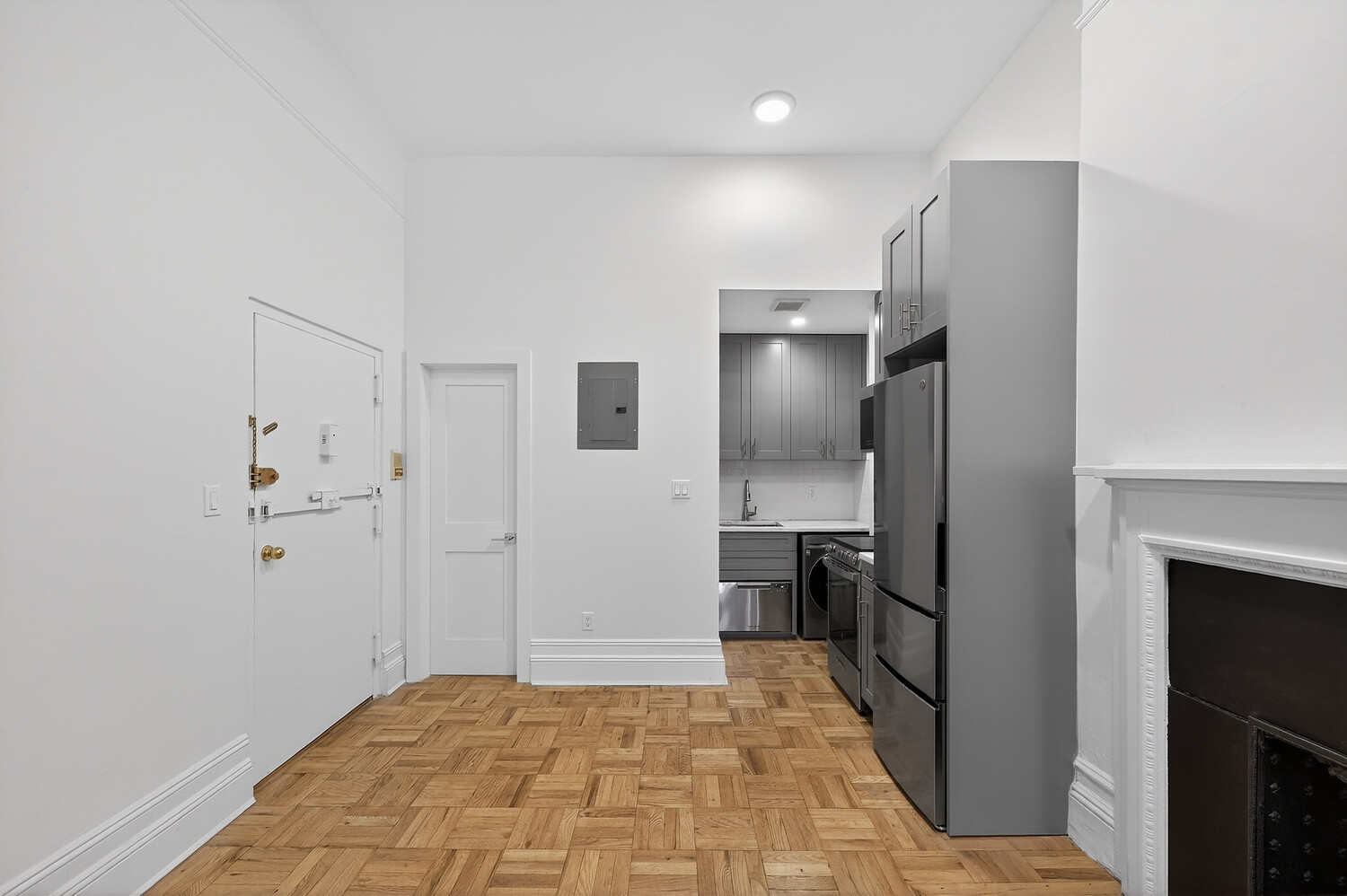 62 W 87TH Street 1F