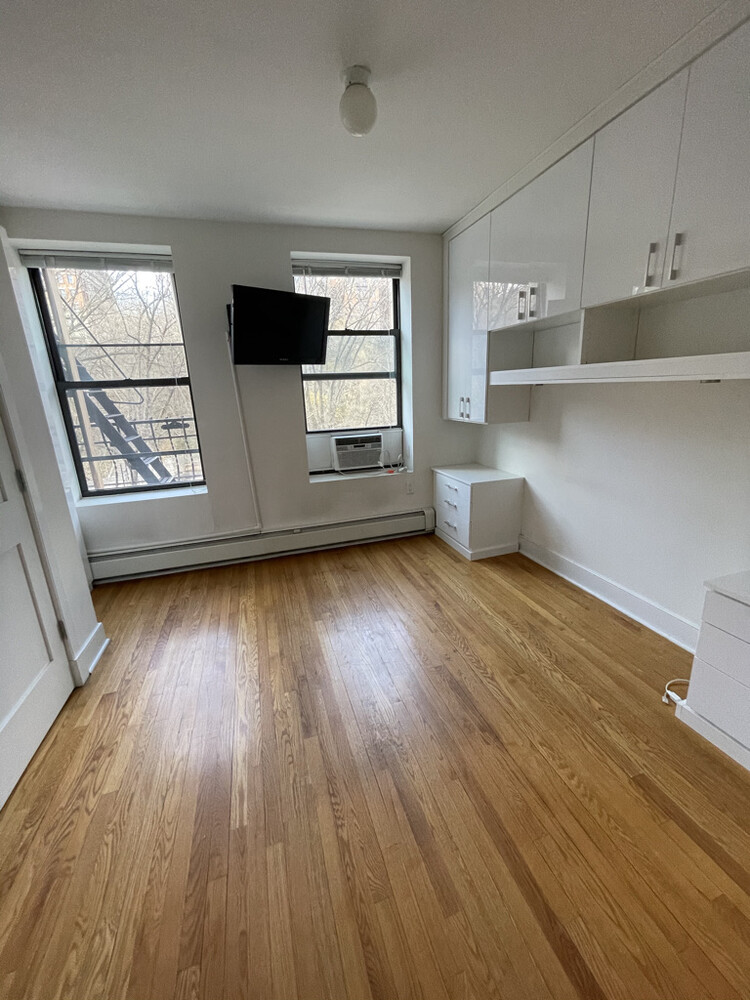 305 W 150TH Street 404