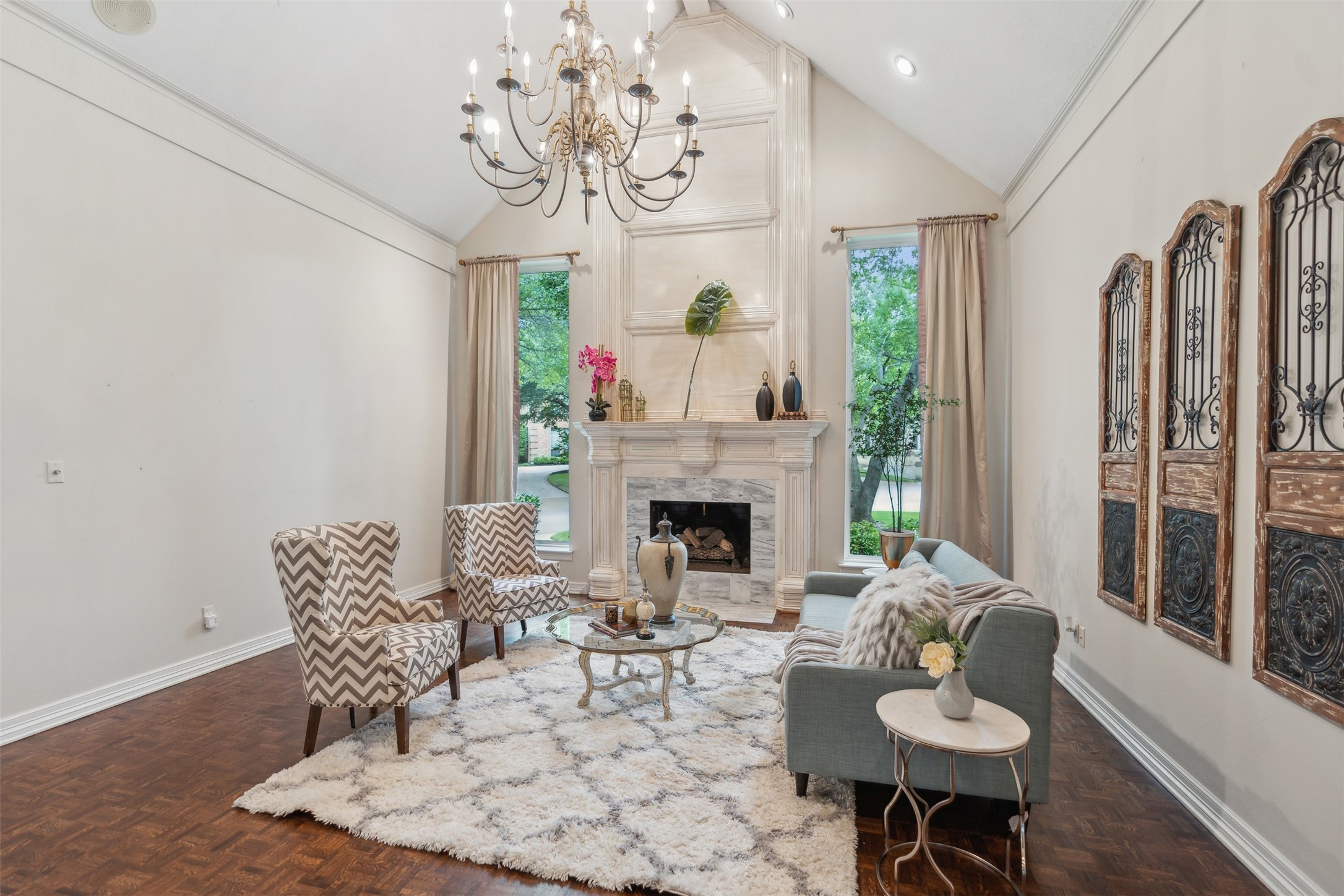 4801 Green Oaks Drive