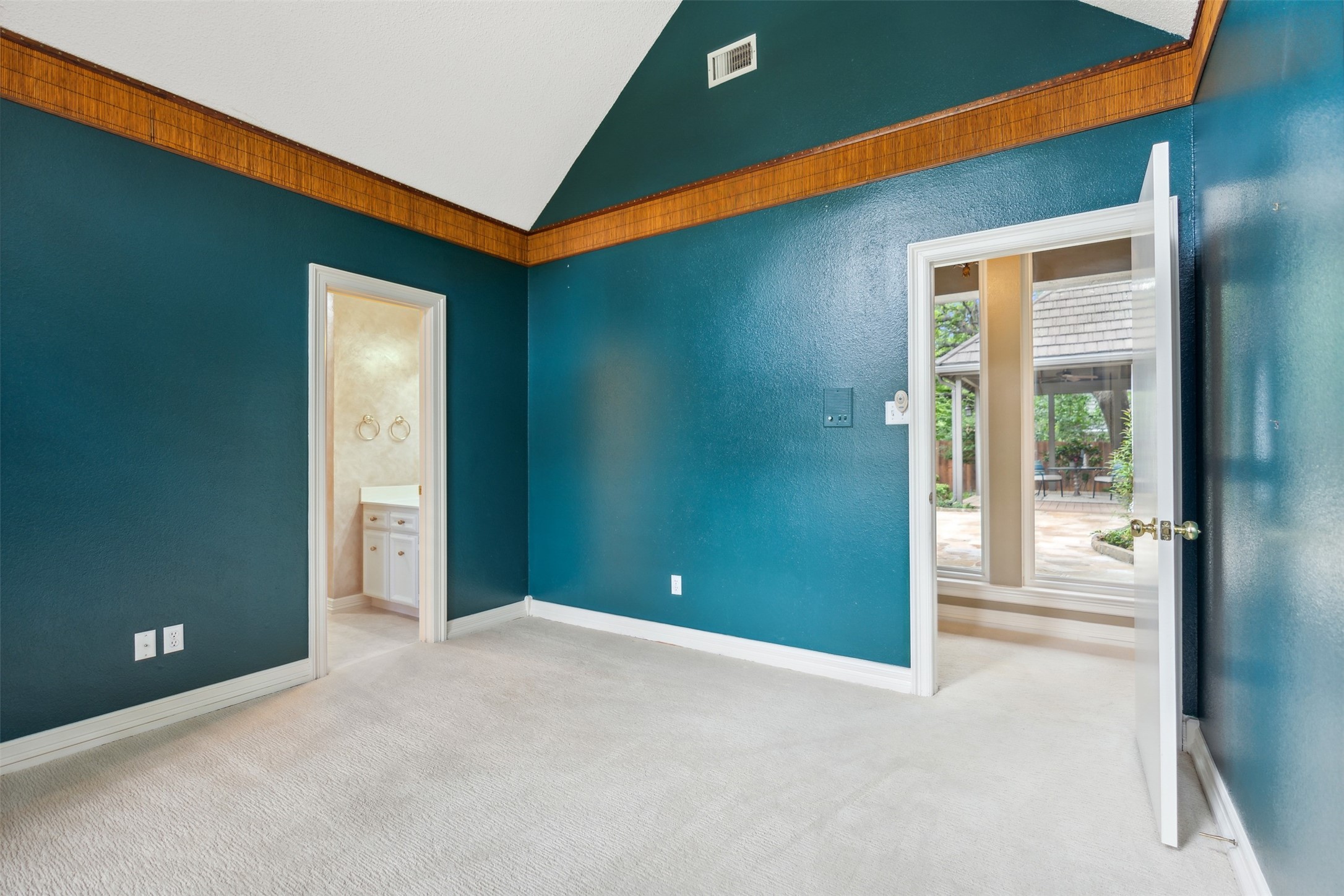 4801 Green Oaks Drive