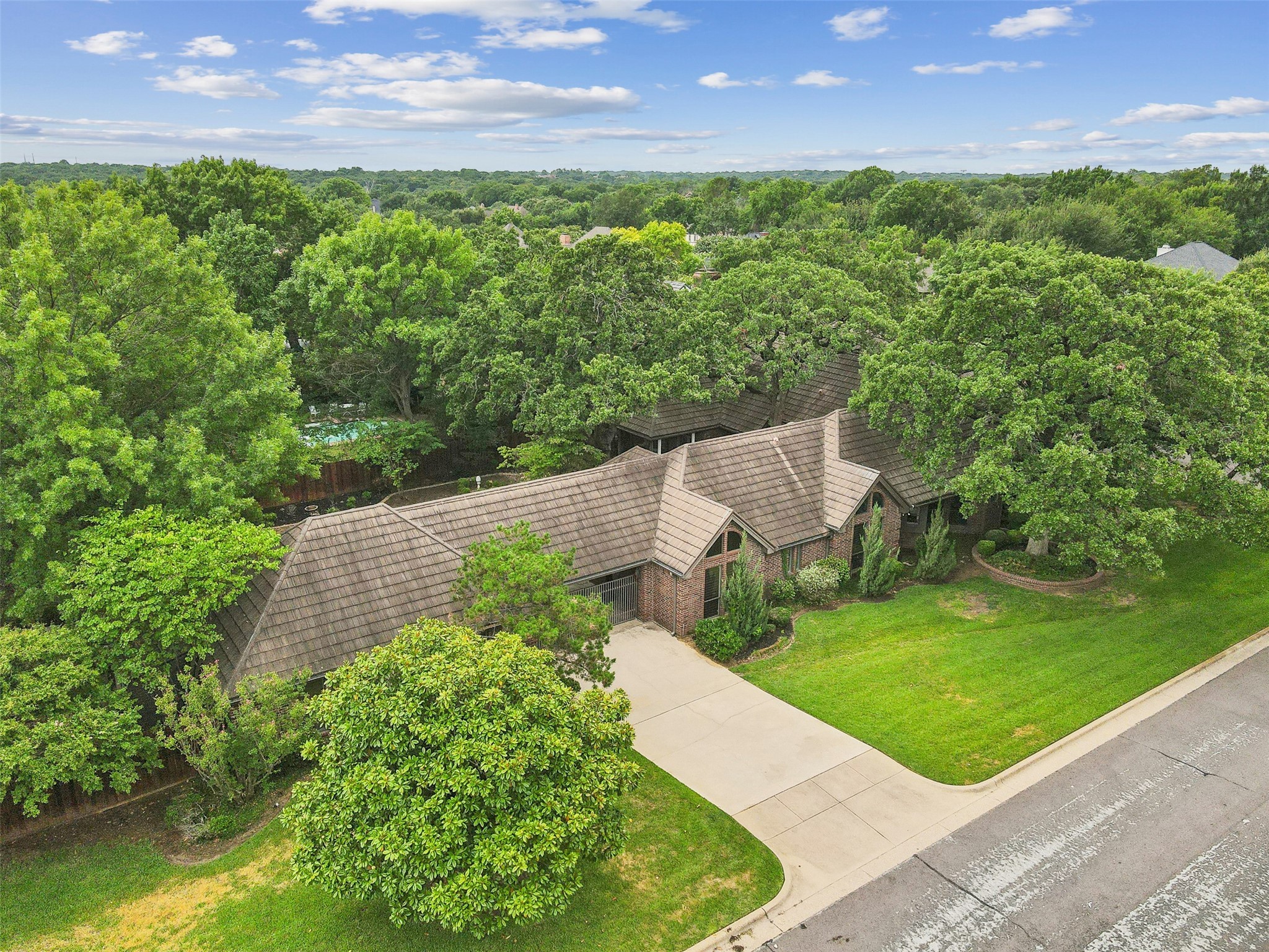 4801 Green Oaks Drive
