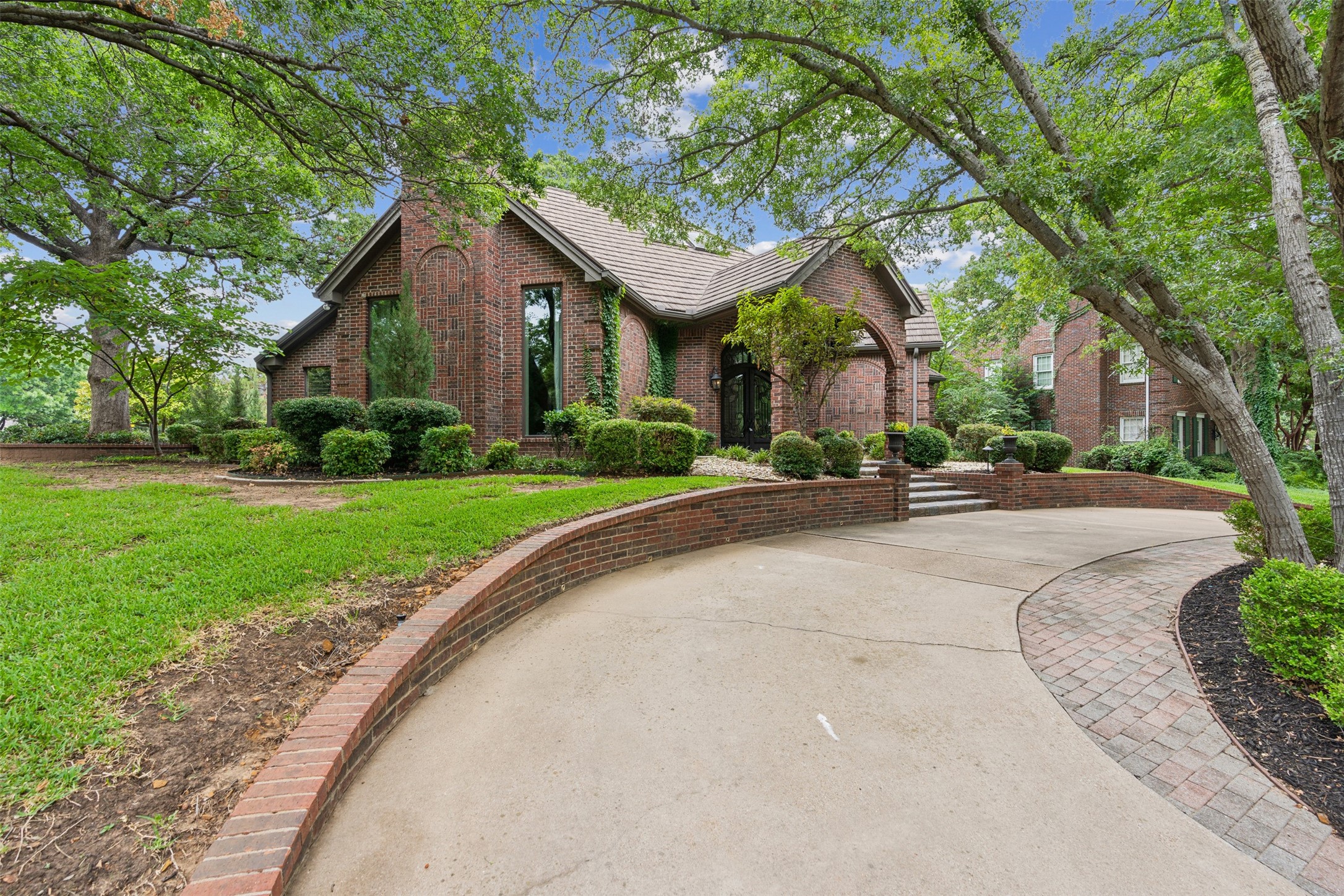 4801 Green Oaks Drive