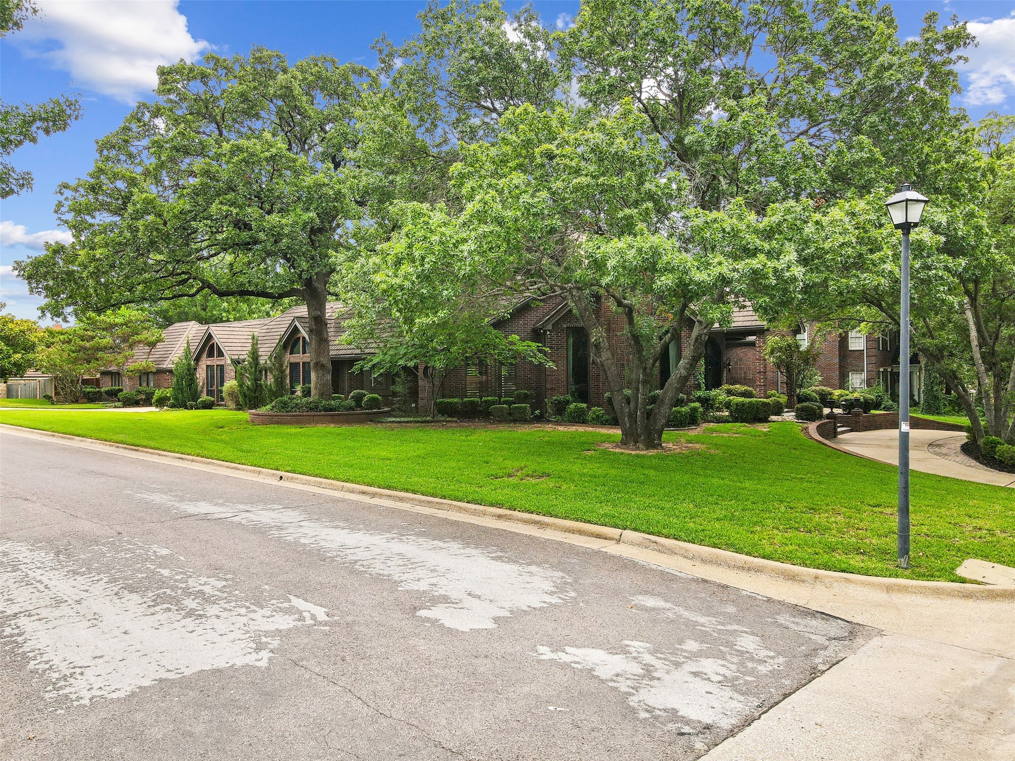 4801 Green Oaks Drive
