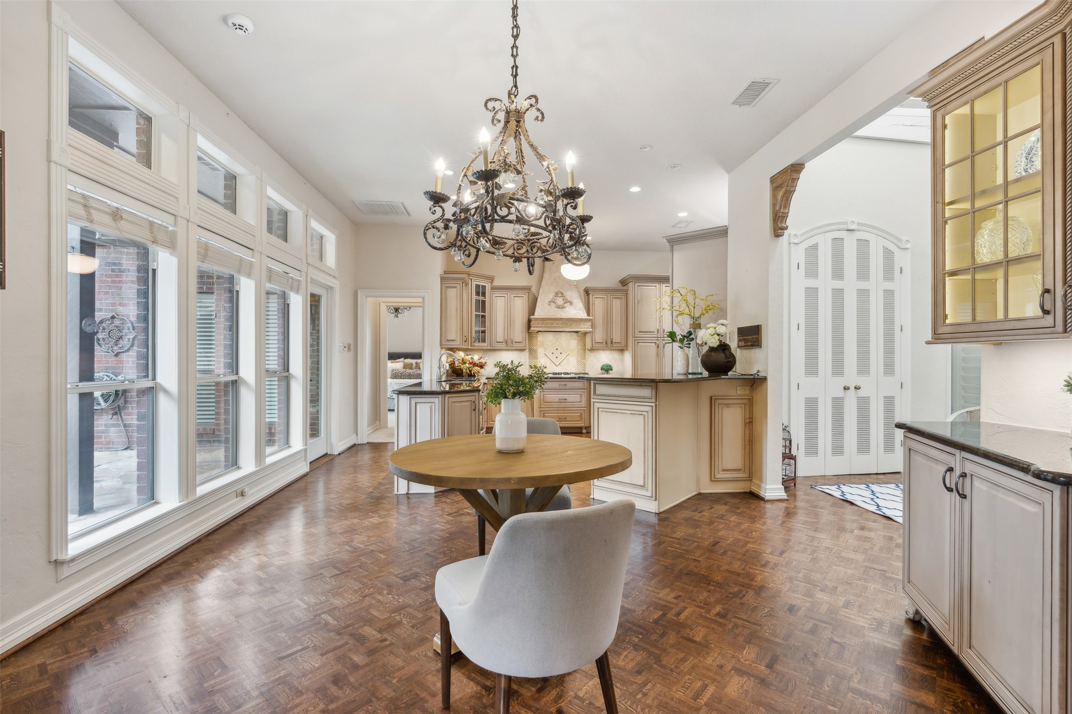 4801 Green Oaks Drive