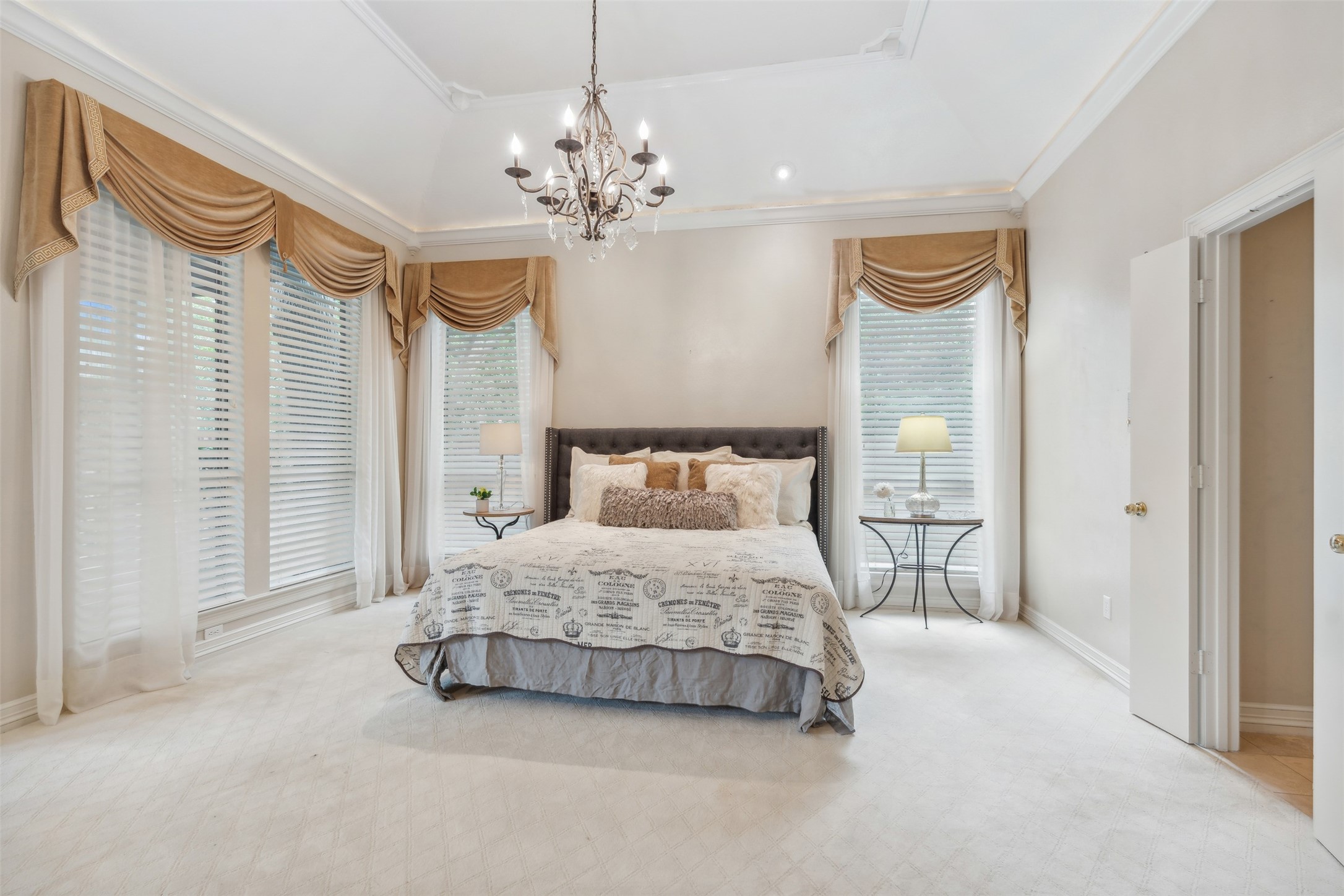 4801 Green Oaks Drive