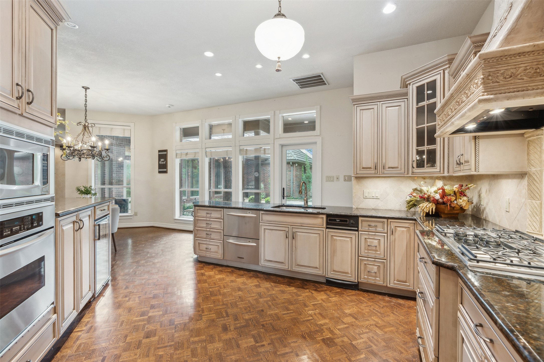 4801 Green Oaks Drive