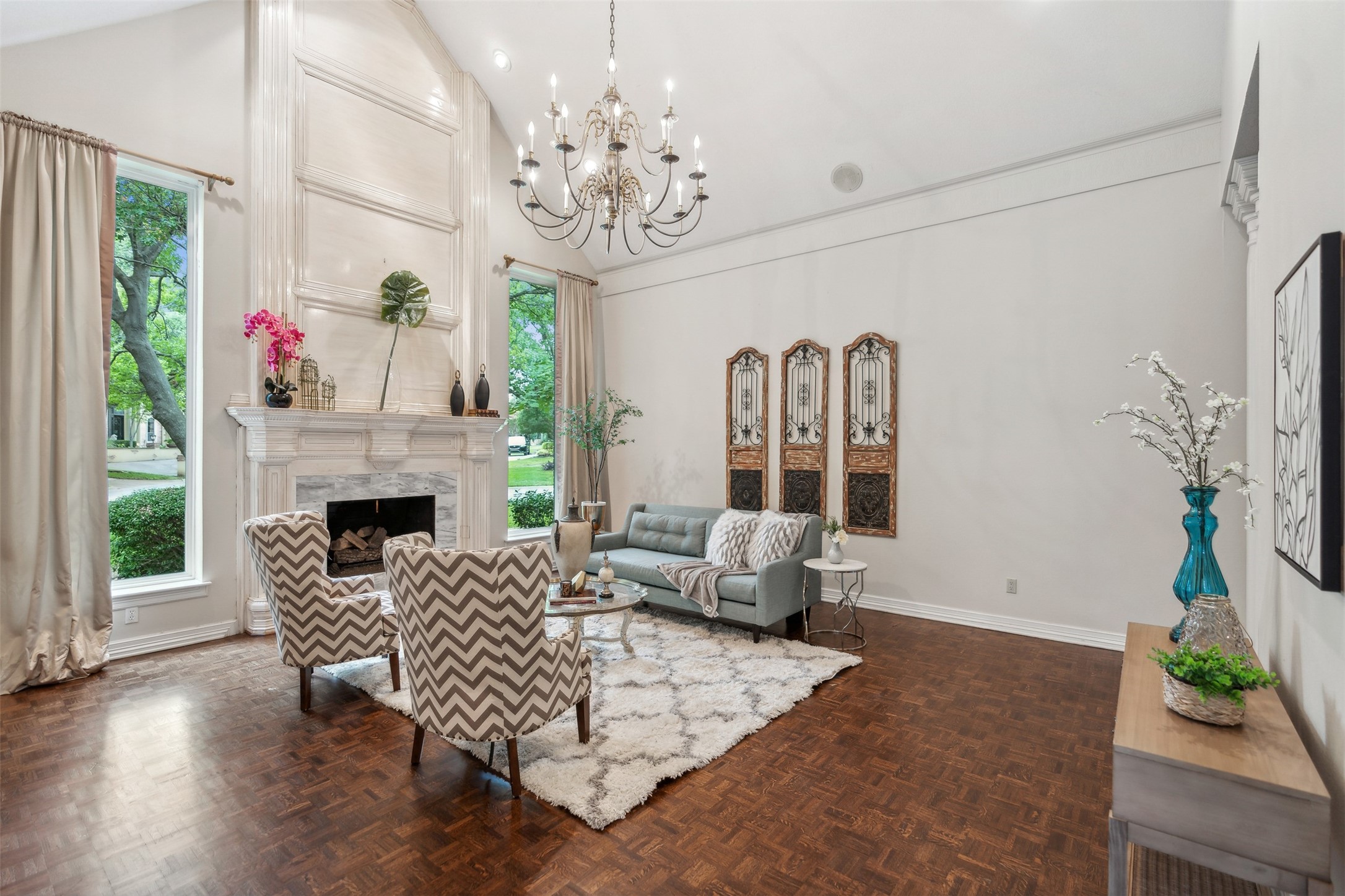 4801 Green Oaks Drive