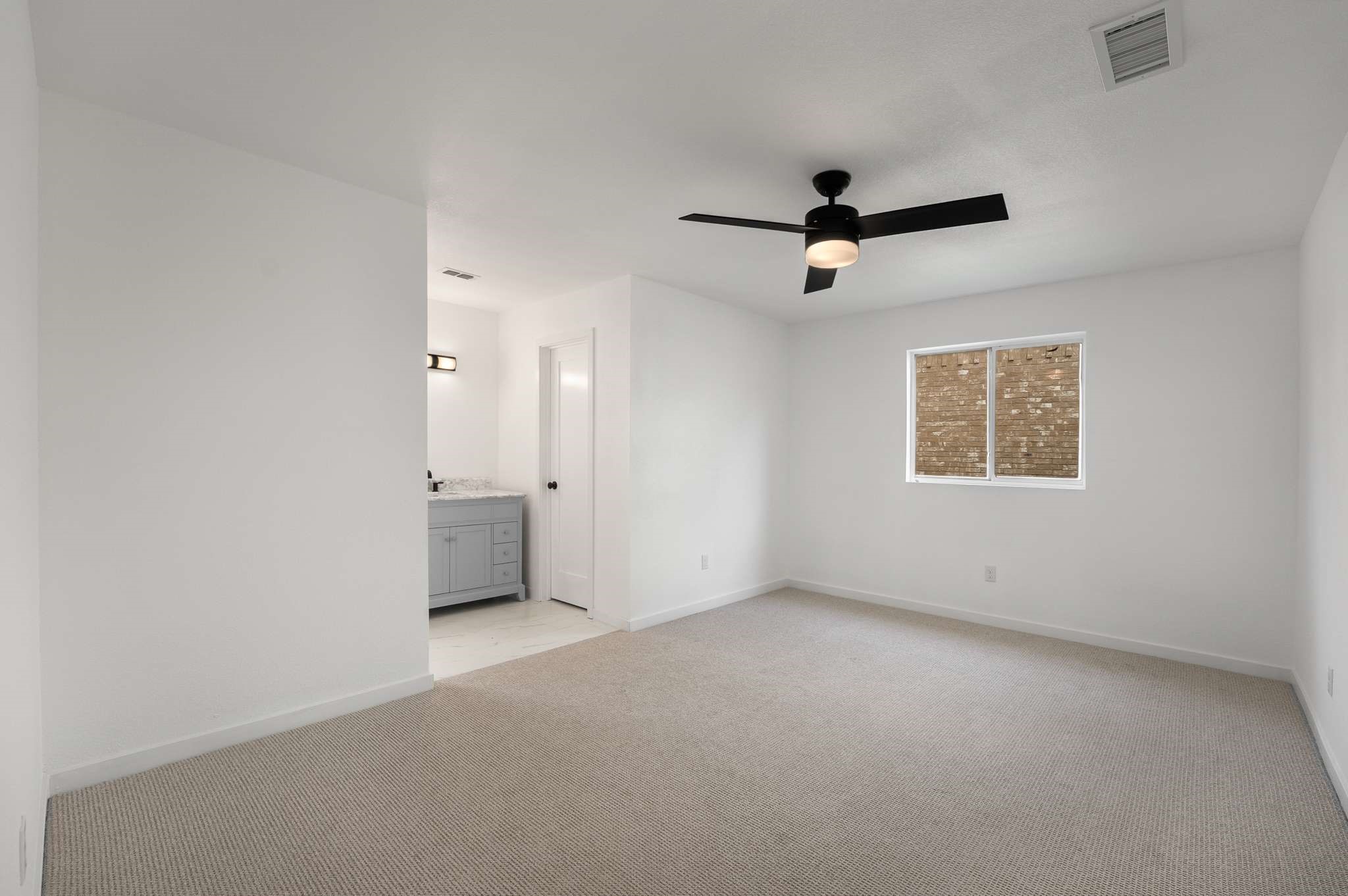 2837 Lago Vista Loop