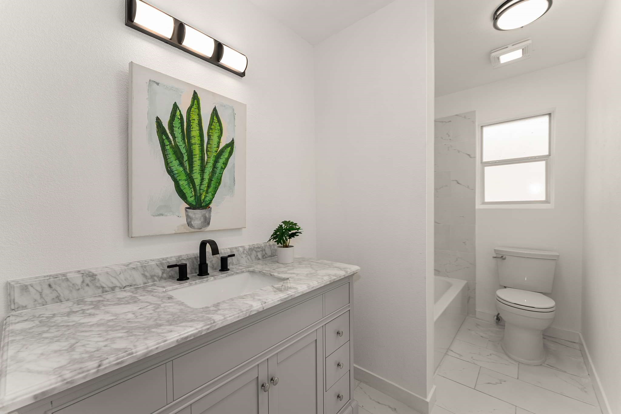 2837 Lago Vista Loop